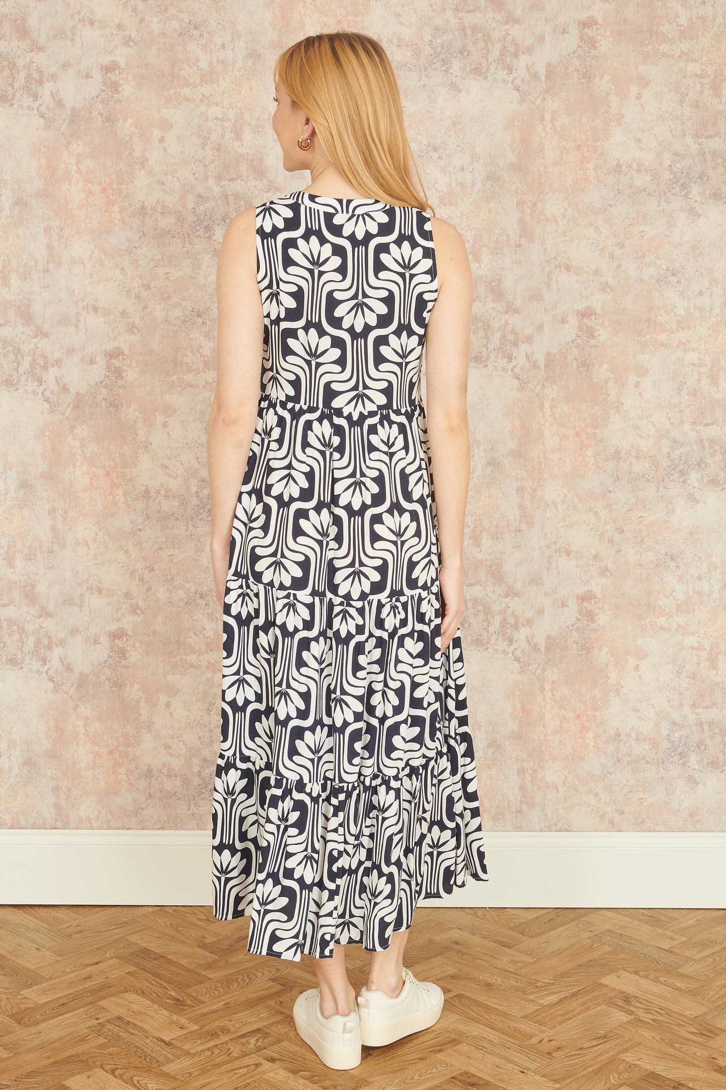 Yumi Navy Retro Print Relaxed Midi Dress DRES Day Yumi