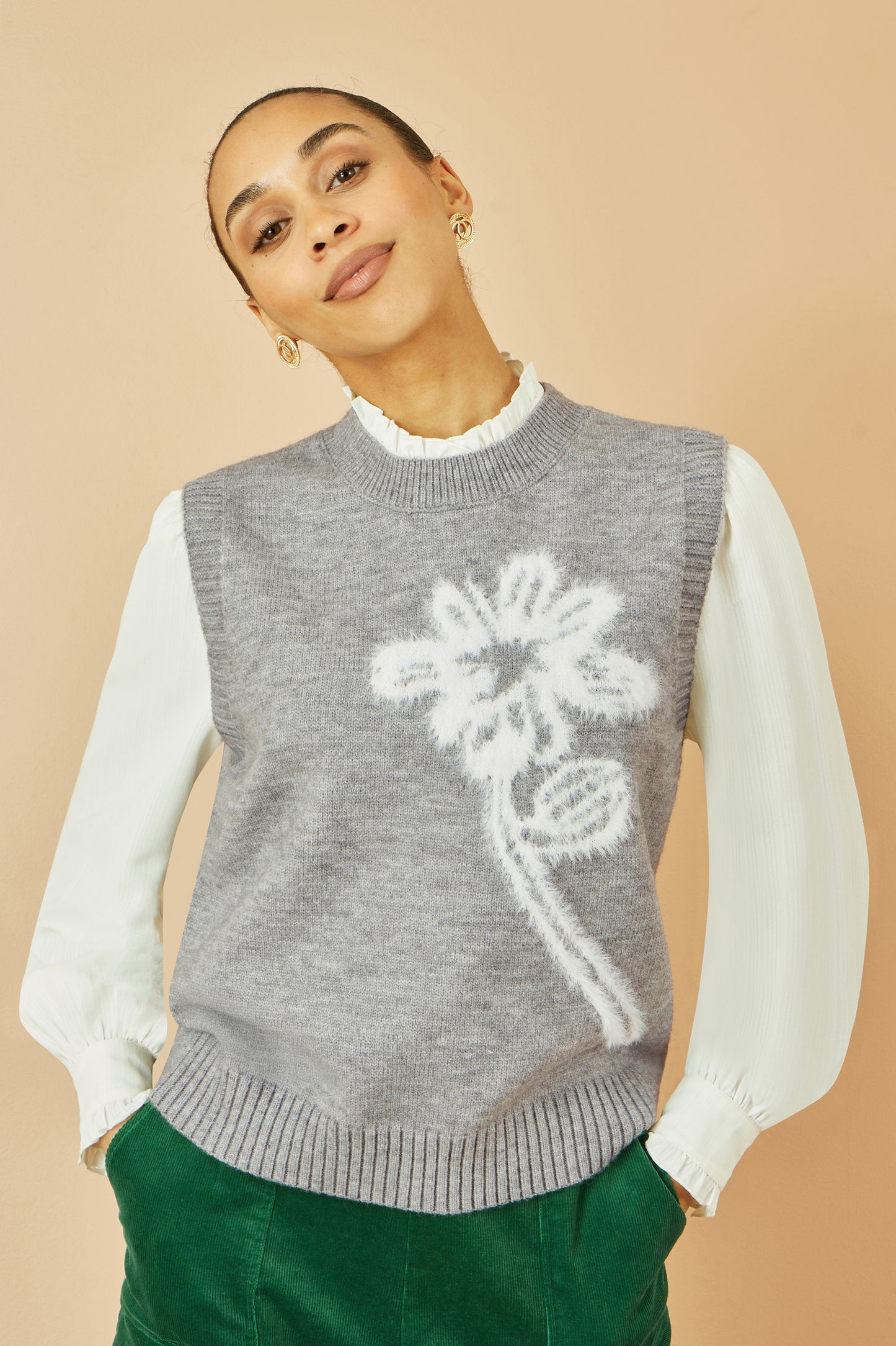 Yumi Grey Knitted Flower Sleeveless Jumper Vest Knit Pullover Yumi