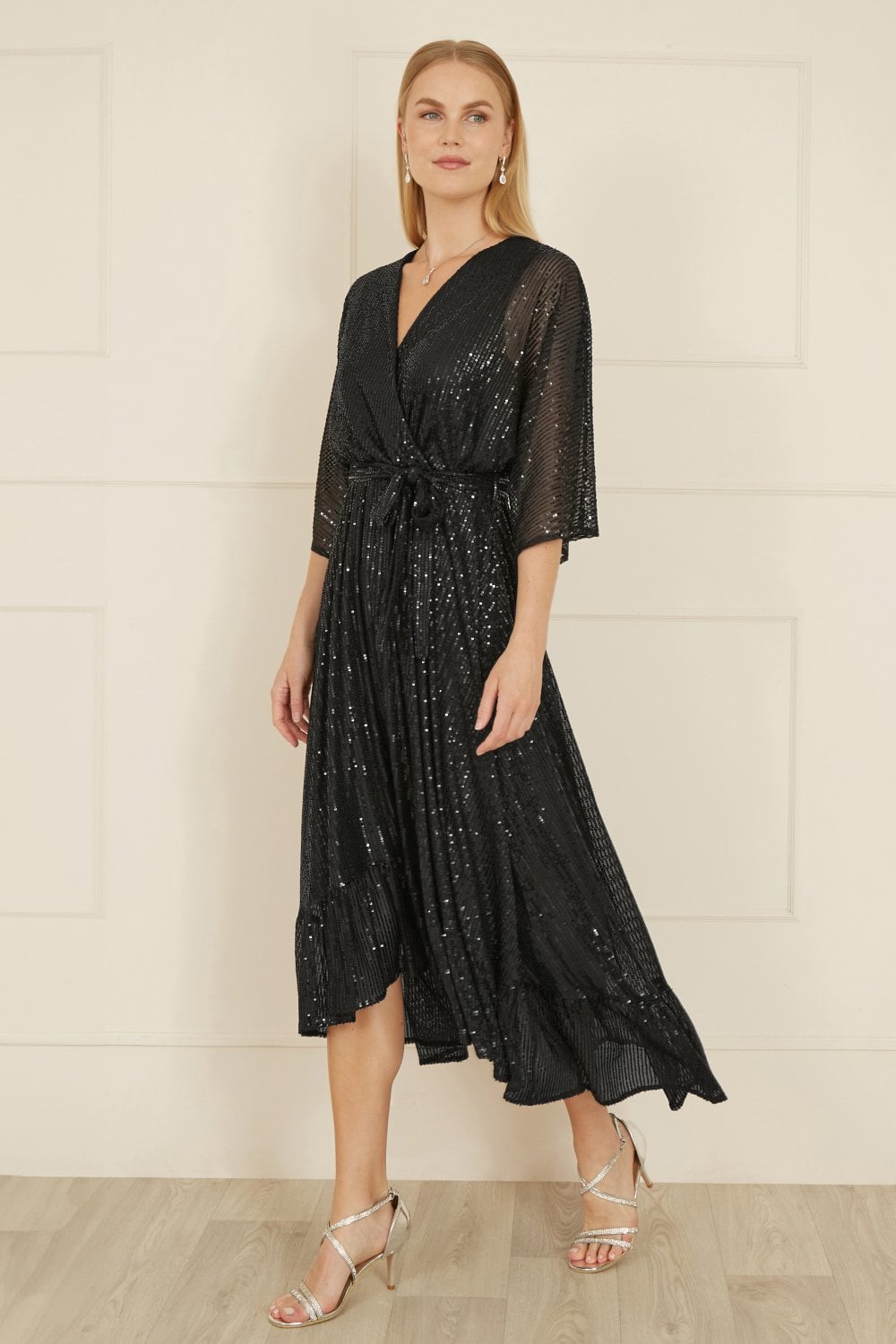 Robe portefeuille mi-longue kimono à sequins noirs Yumi Yumi