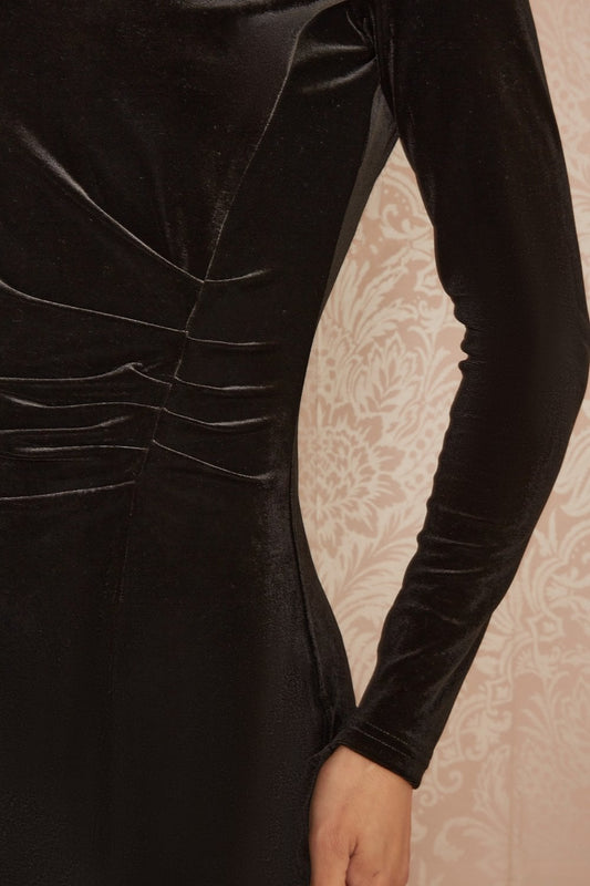 Yumi Black Velvet V Neck Fitted Ruched Midi Dress Yumi