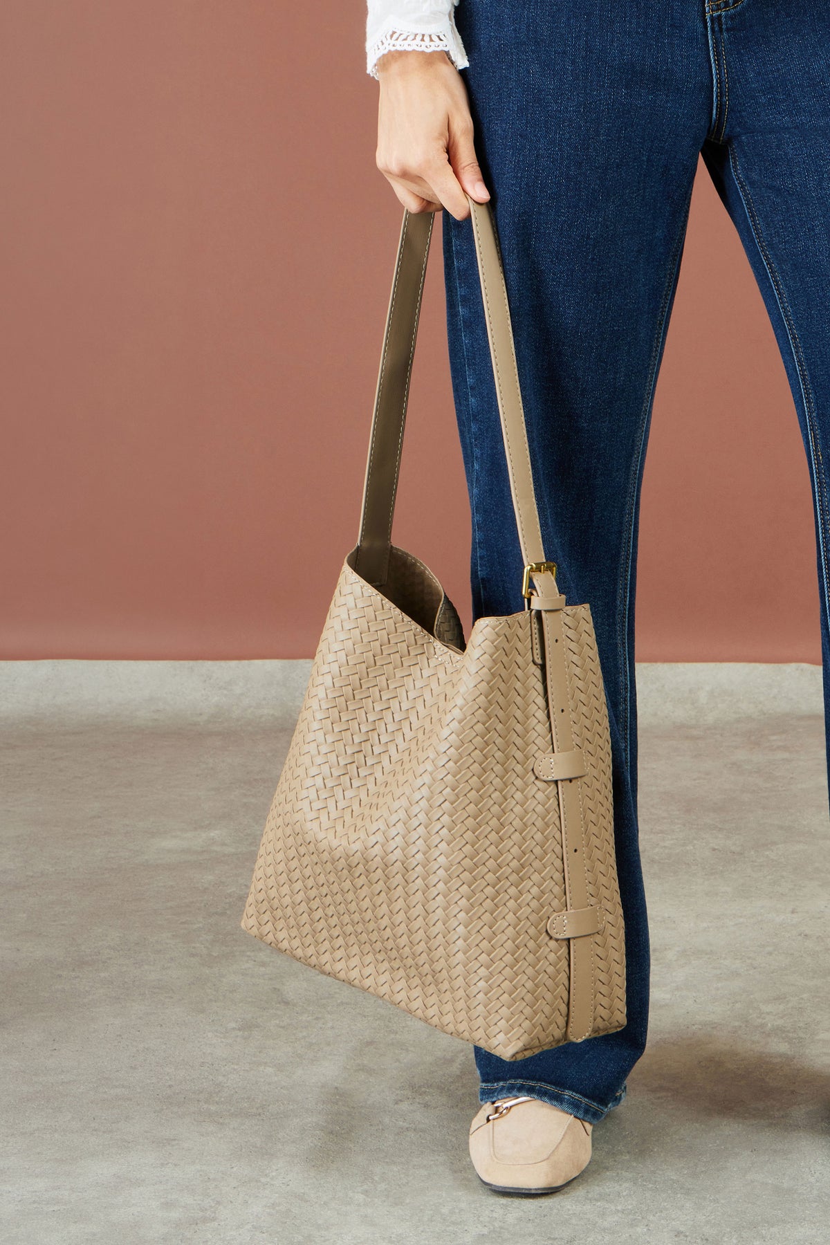 Yumi Stone Woven Shoulder Bag With Detachable Inside Purse ACC BAGS Yumi