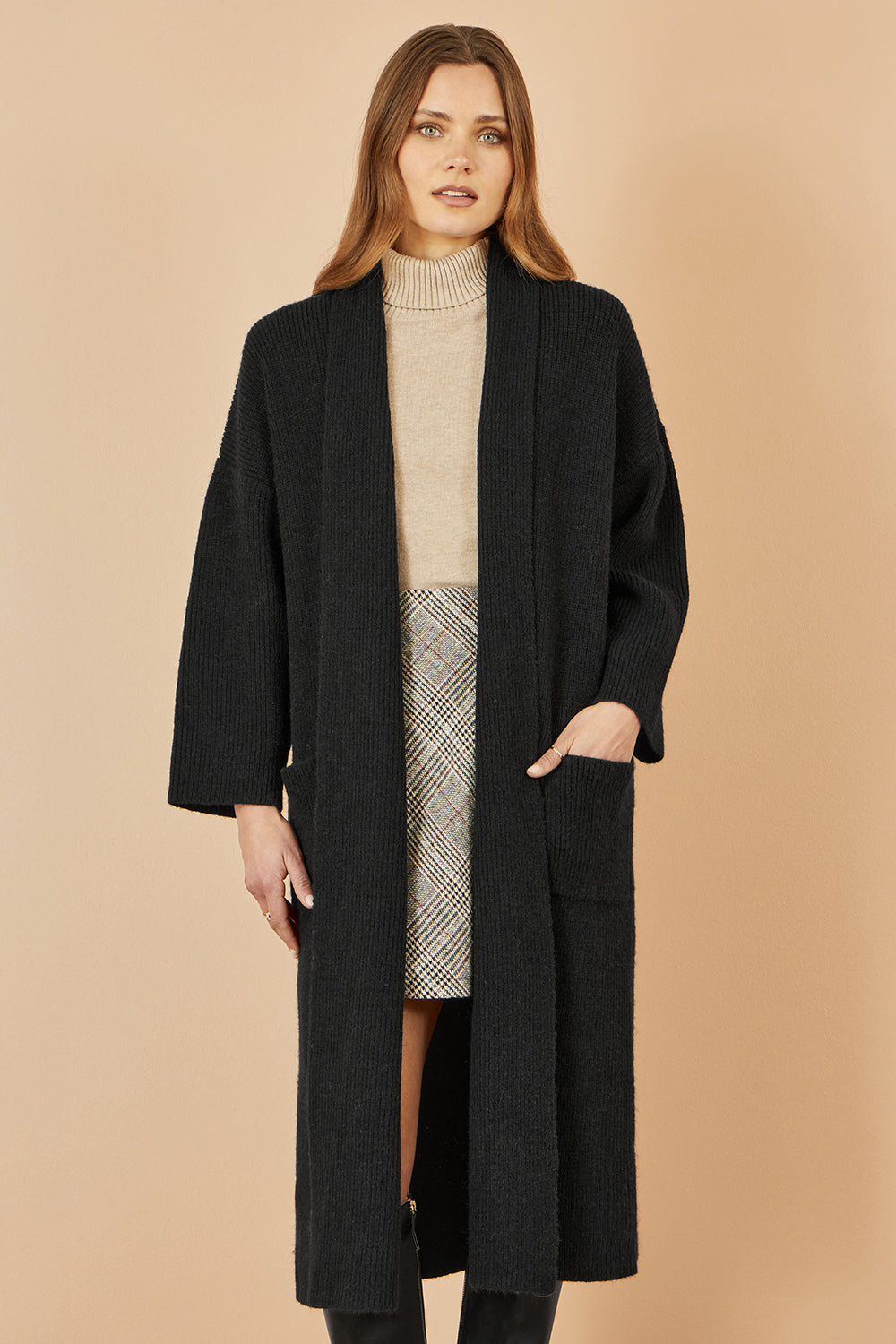 Yumi Black Knitted Maxi Cardigan With Pockets Knit Cardigan Yumi