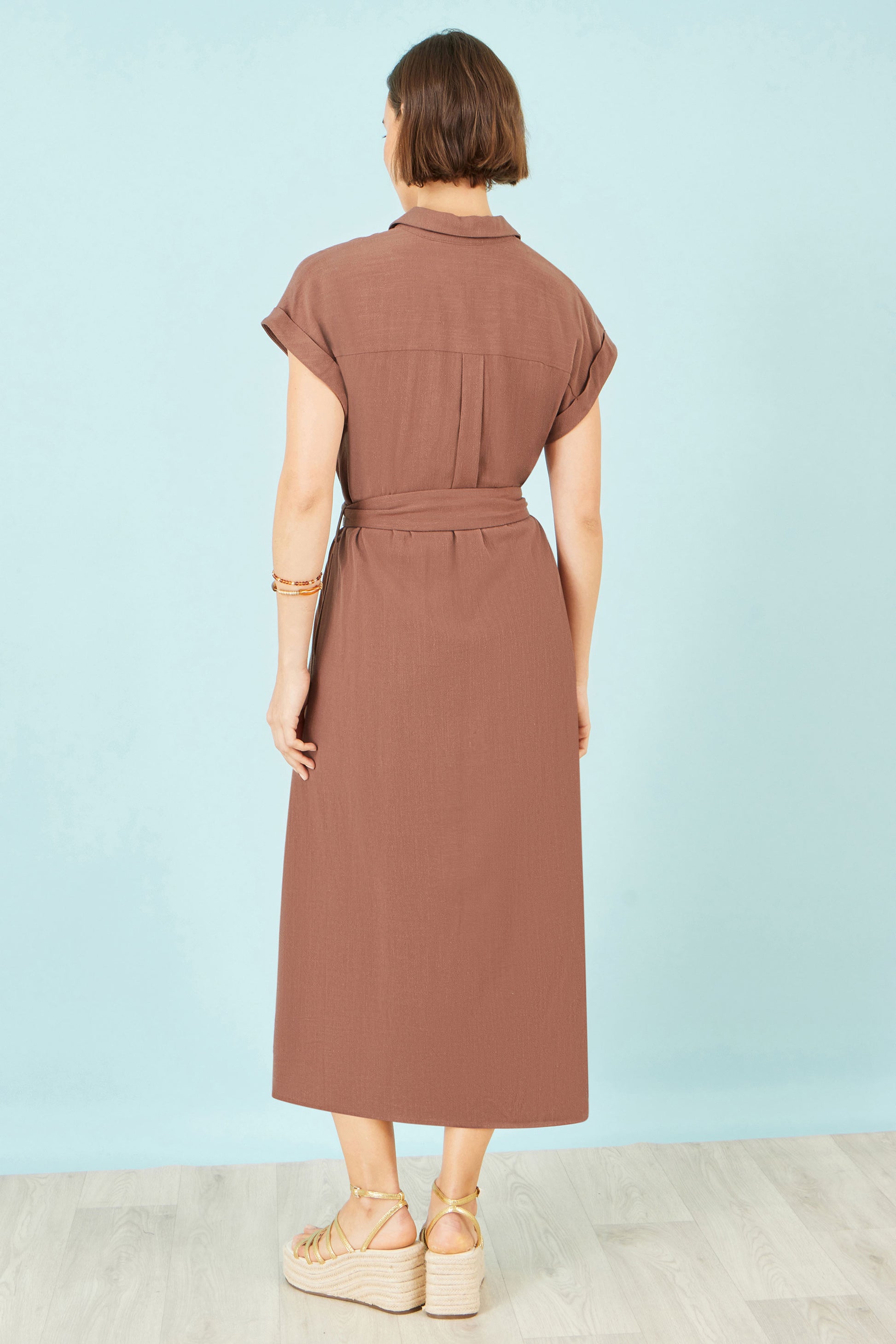 Yumi Brown Viscose Linen Look Midi Shirt Dress With Wooden Belt Dress Casual Yumi