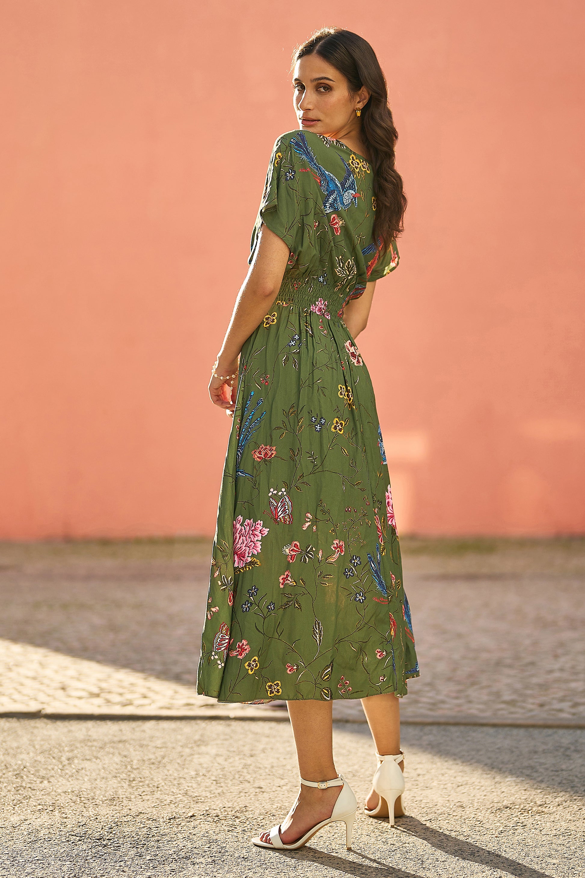 Yumi Green Bird and Floral Print Ruched Waist Kimono Midi Dress | Yumi Yumi Green Bird and Floral Print Ruched Waist Kimono Midi Dress | Yumi