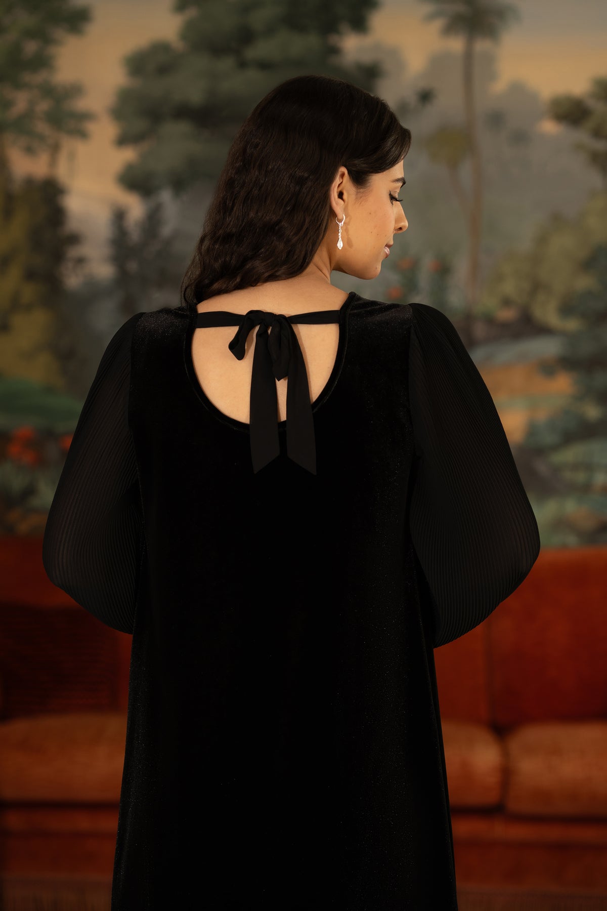 Yumi Black Velvet Tunic Dress with Pleated Balloon Sleeves And Tie Back Yumi