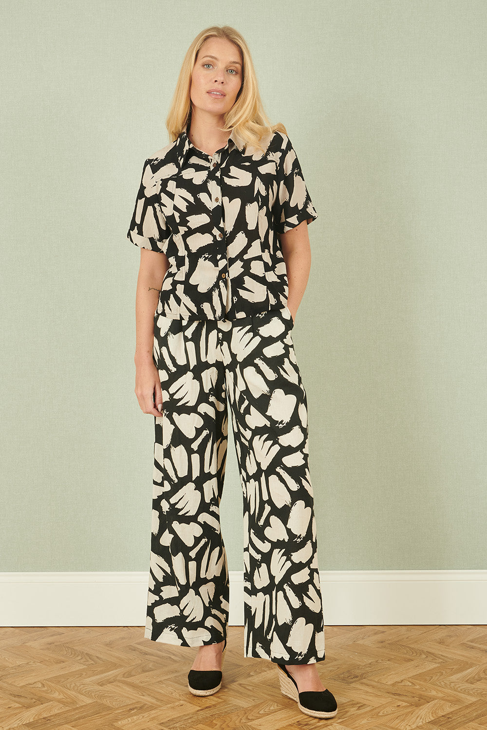 Yumi Black Cotton Splash Print Relaxed Fit Shirt Top Yumi