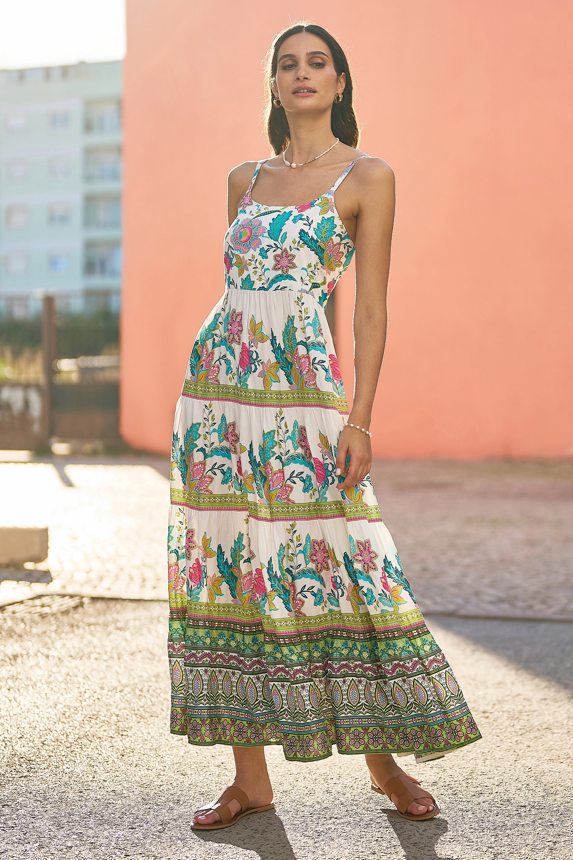 Yumi White Floral Block Print Tiered Maxi Sun Dress Yumi