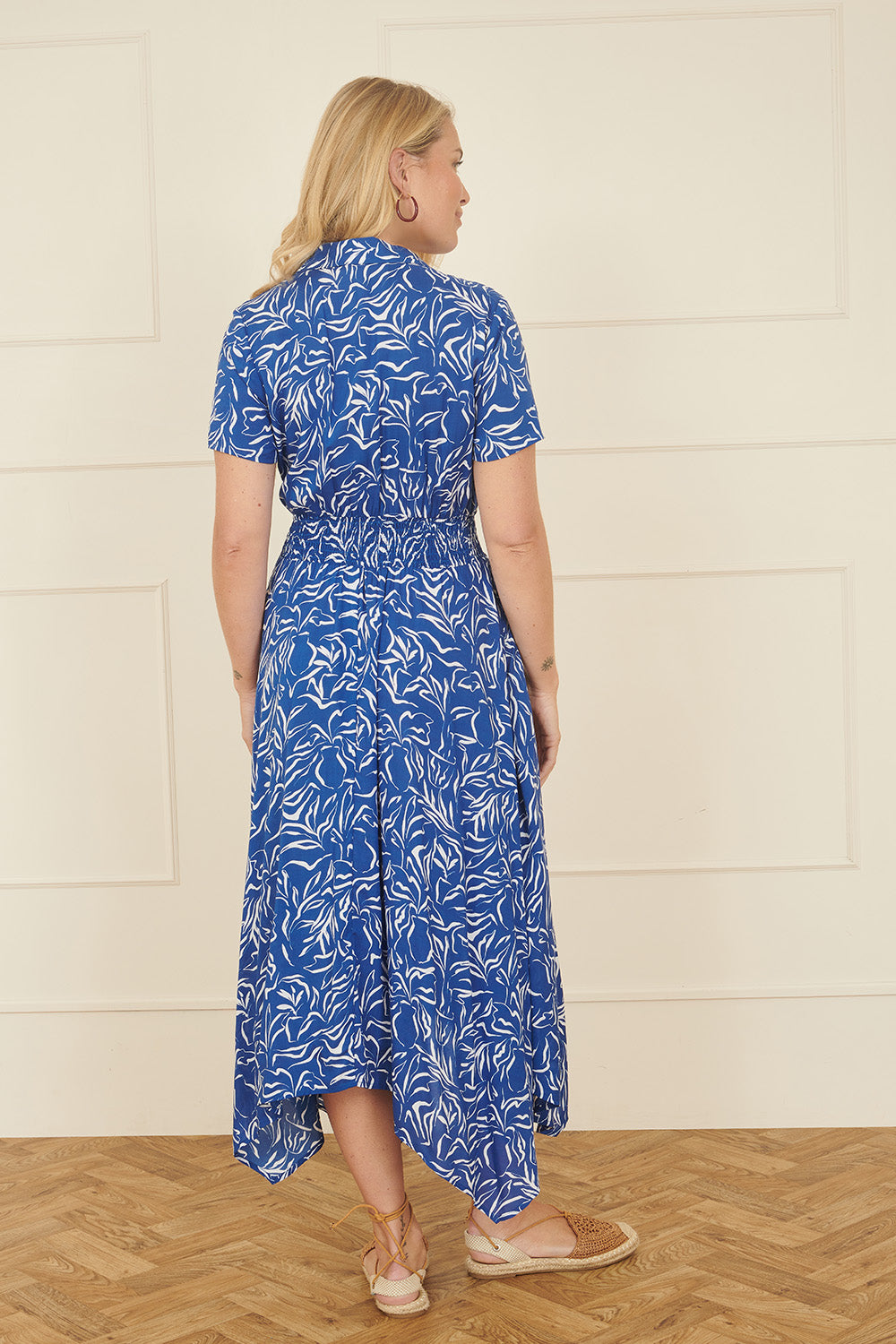 Yumi Blue Leaf Print Dip Hem Midi Shirt Dress DRES Day Yumi