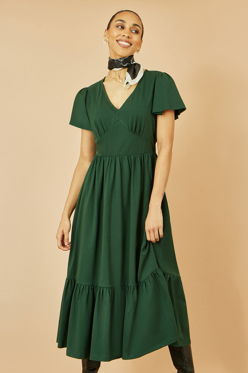 Yumi Green Cotton Jersey V Neck Midi Dress Dress Casual Yumi