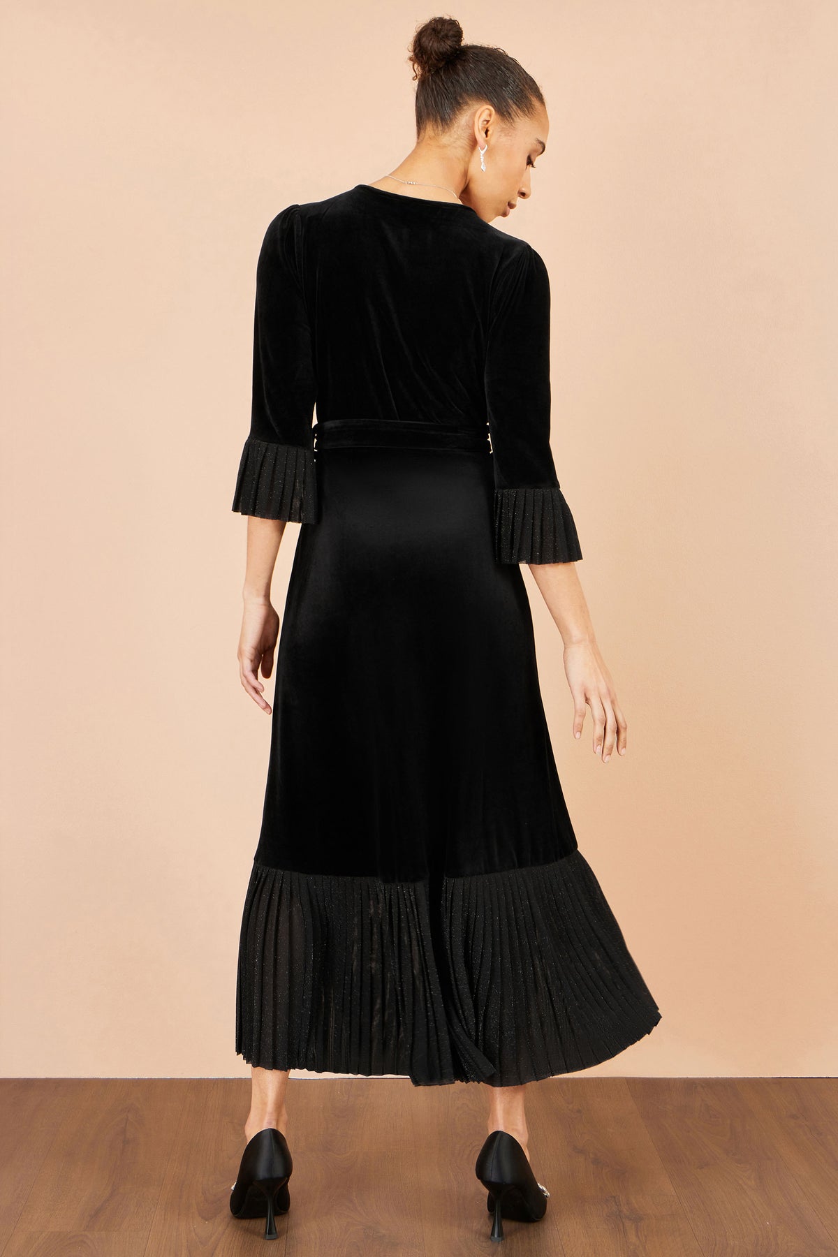 Yumi Black Velvet Midi Pleat Detail Wrap Dress Dress Party Yumi