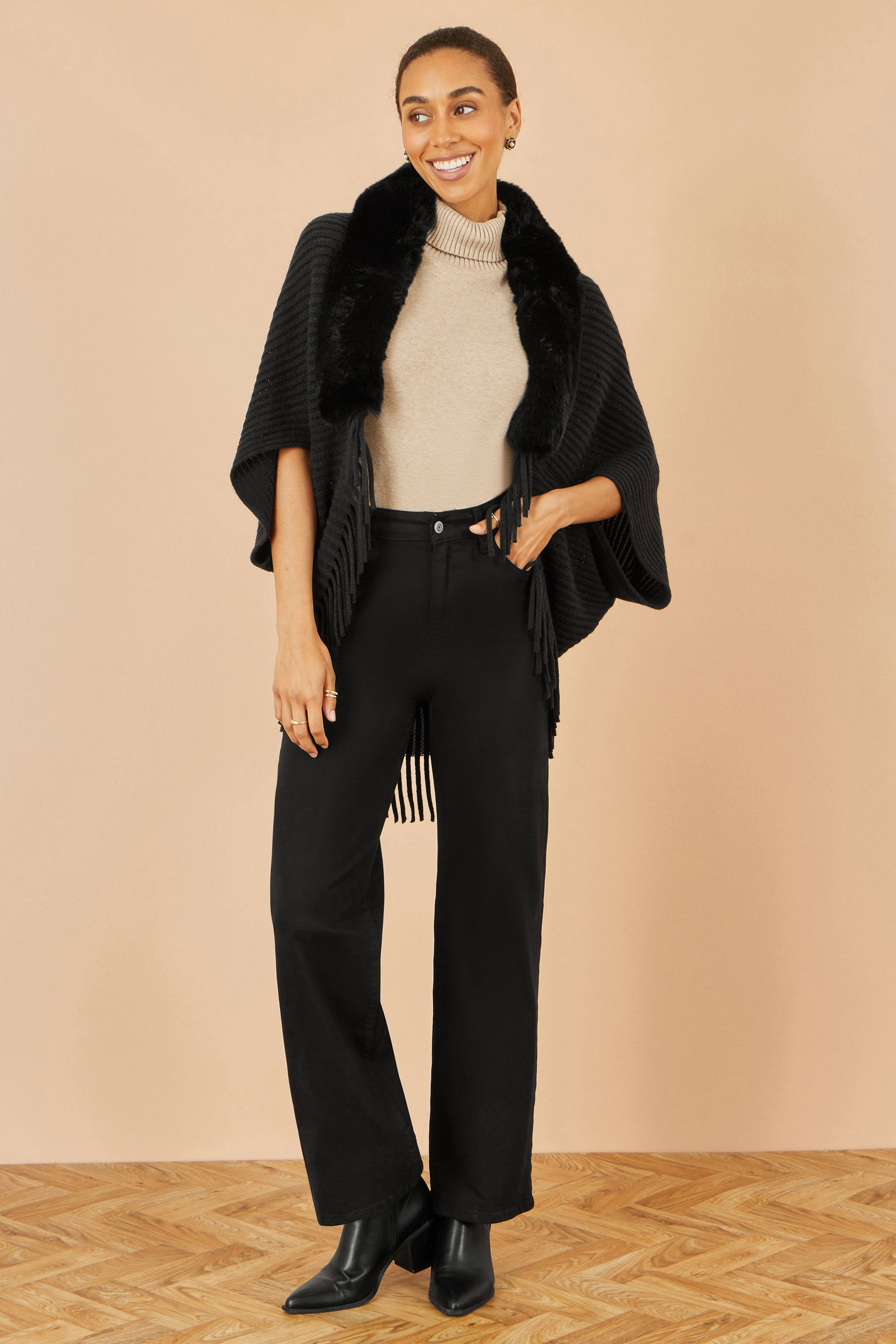 Yumi Black Fur Collar Shrug With Tassel Hem Knit Cardigan Yumi