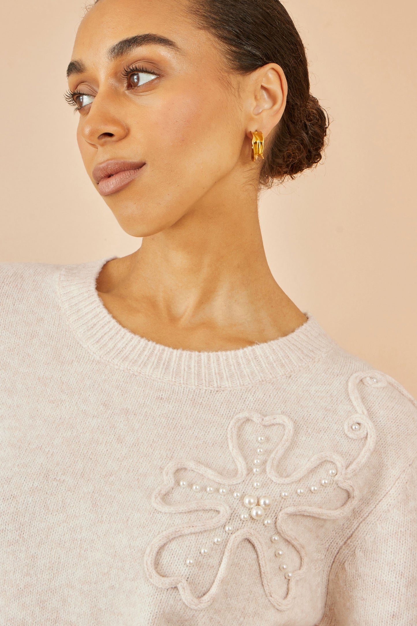 Yumi Oatmeal Knitted Jumper With Floral Applique Knit Jumper Yumi