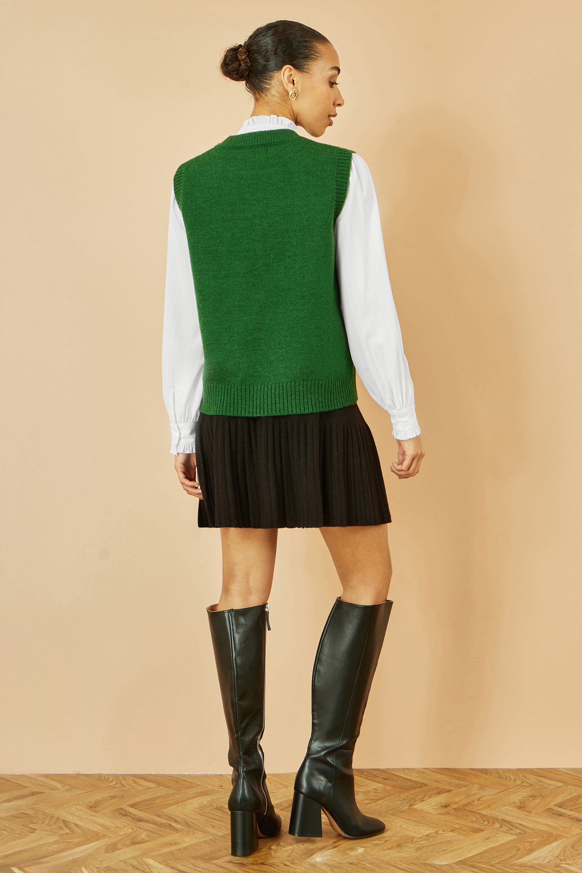 Yumi Green Knitted Flower Sleeveless Jumper Vest Knit Pullover Yumi