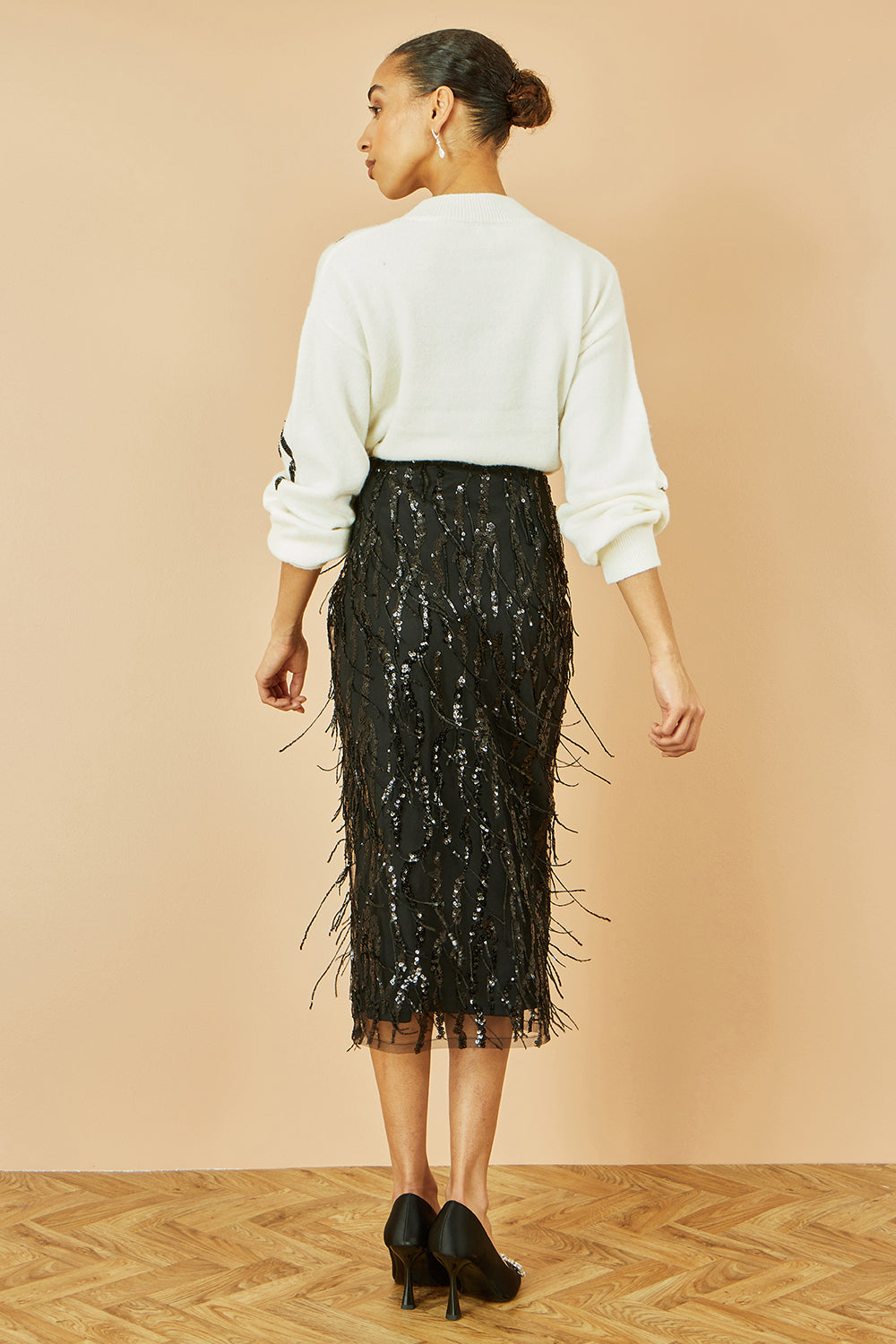 Yumi White Sequinned Bow Neckline Jumper Knit Xmas Jumper Yumi