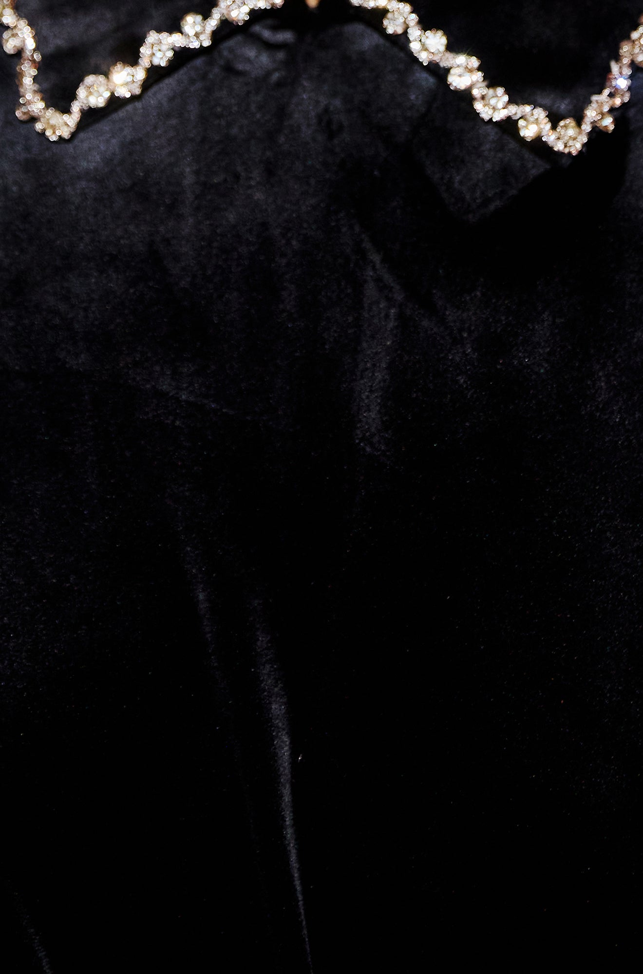 Yumi Black Long Sleeve Velvet Tunic With Diamante Collar Dress Party Yumi