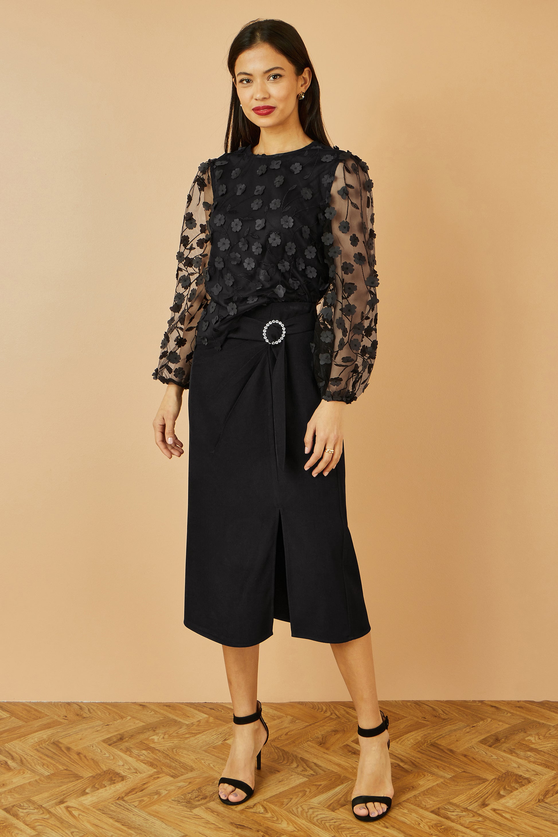 Yumi Black Sheer Sleeve Applique Flower Top Top Yumi