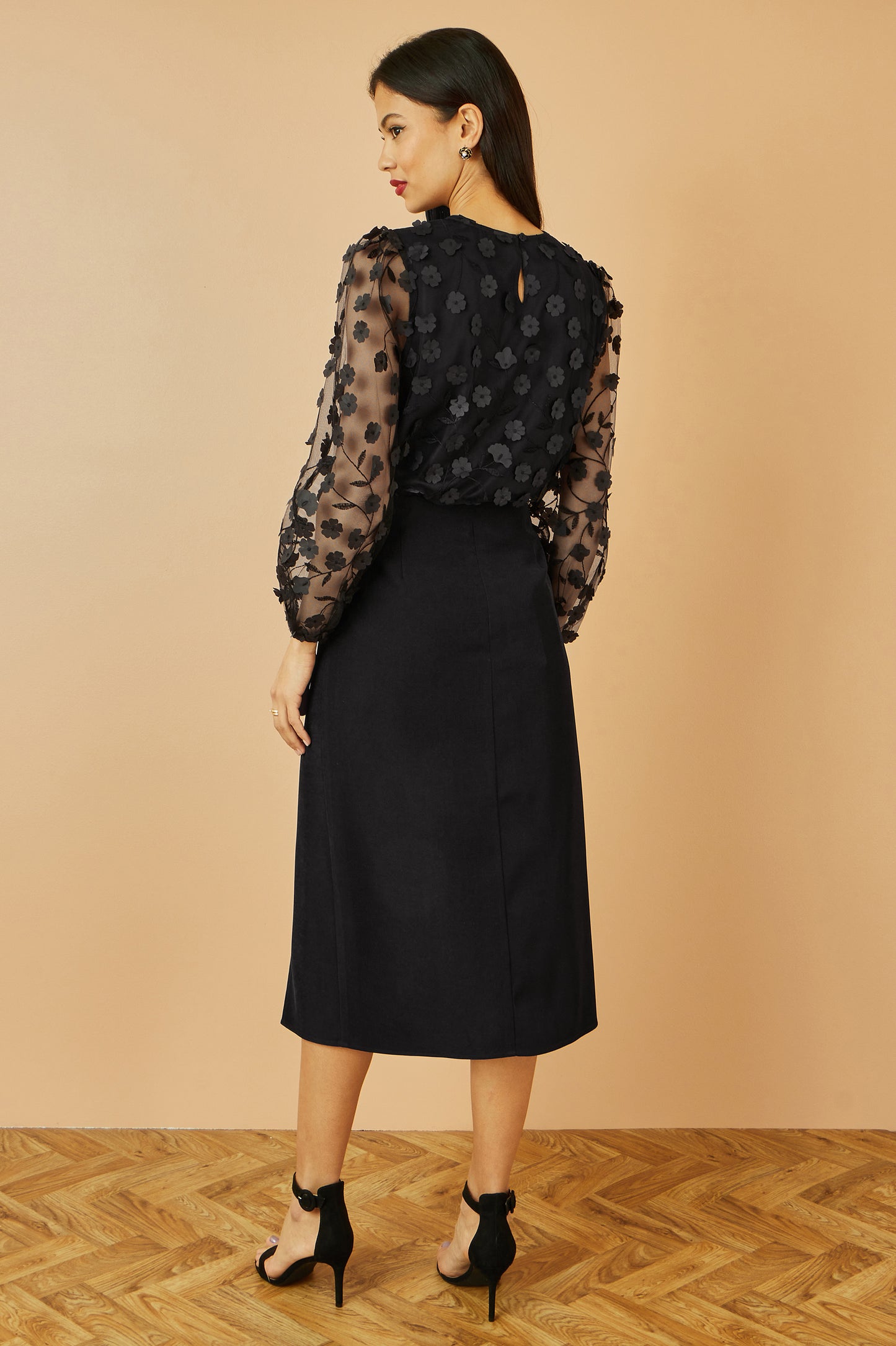 Yumi Black Sheer Sleeve Applique Flower Top Top Yumi