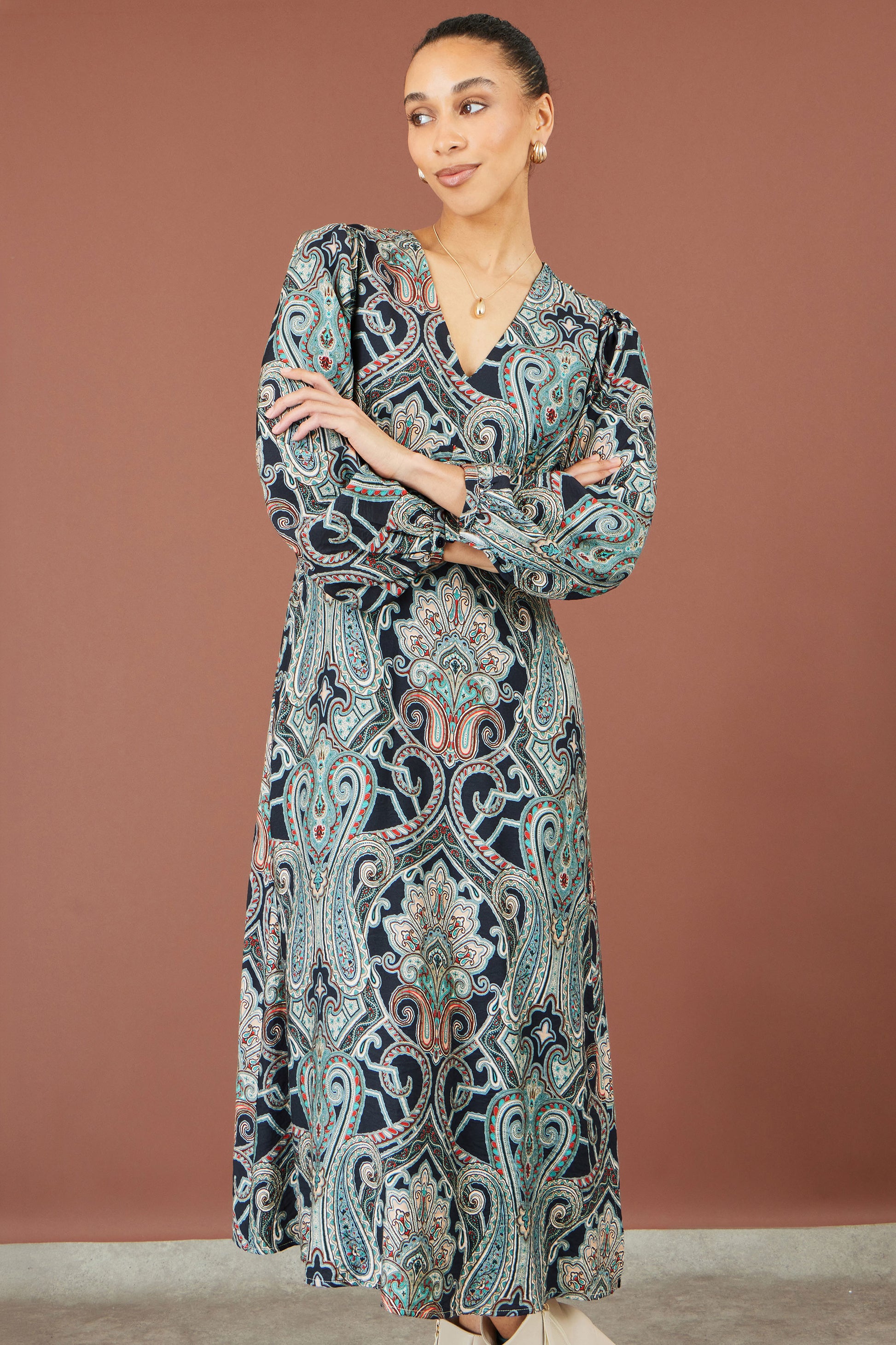 Yumi Green Paisley Print Midi Dress Dress Casual Yumi