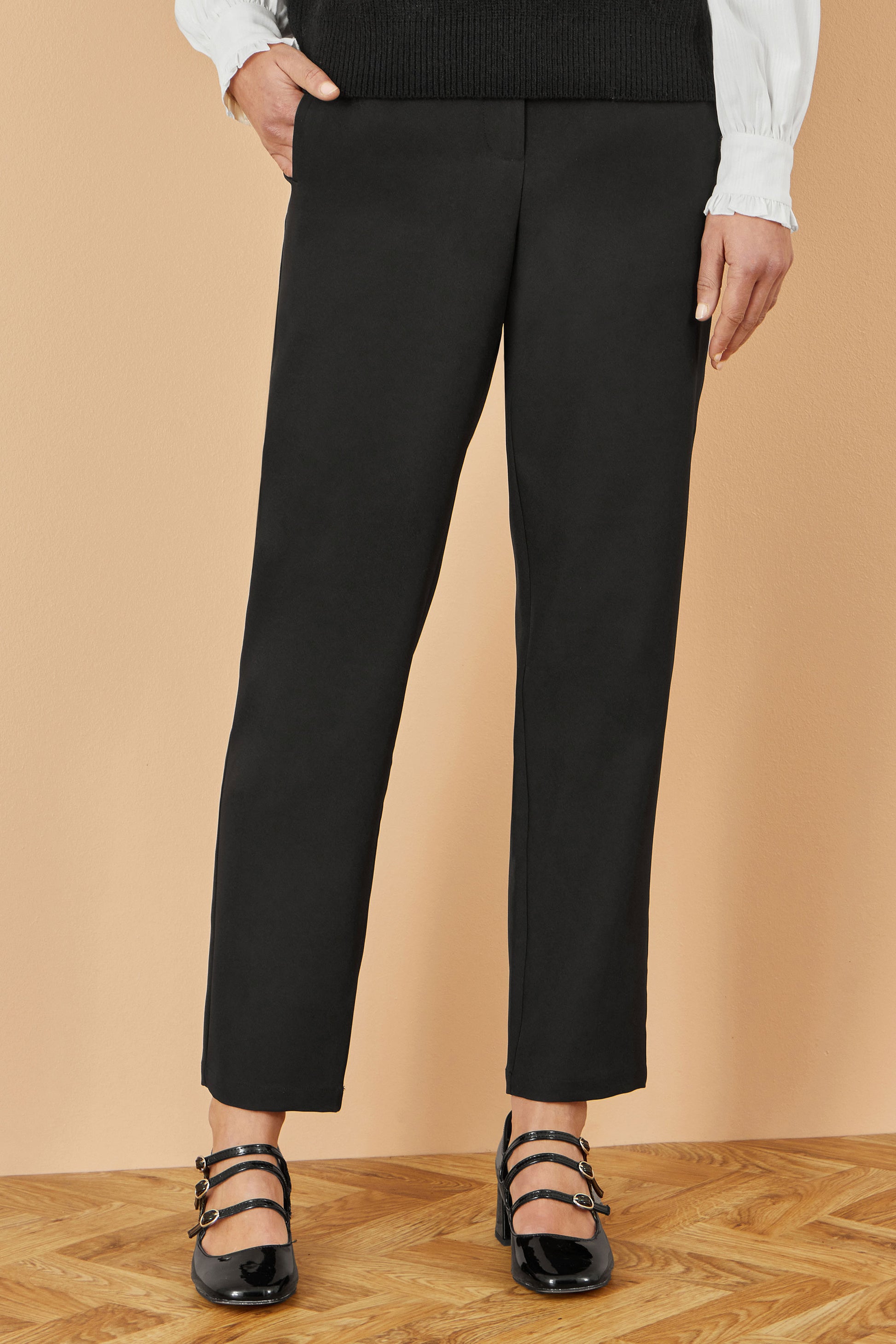 Black Stiletto Yumi Black Tailored Cigarette Trouser TROUSER Yumi