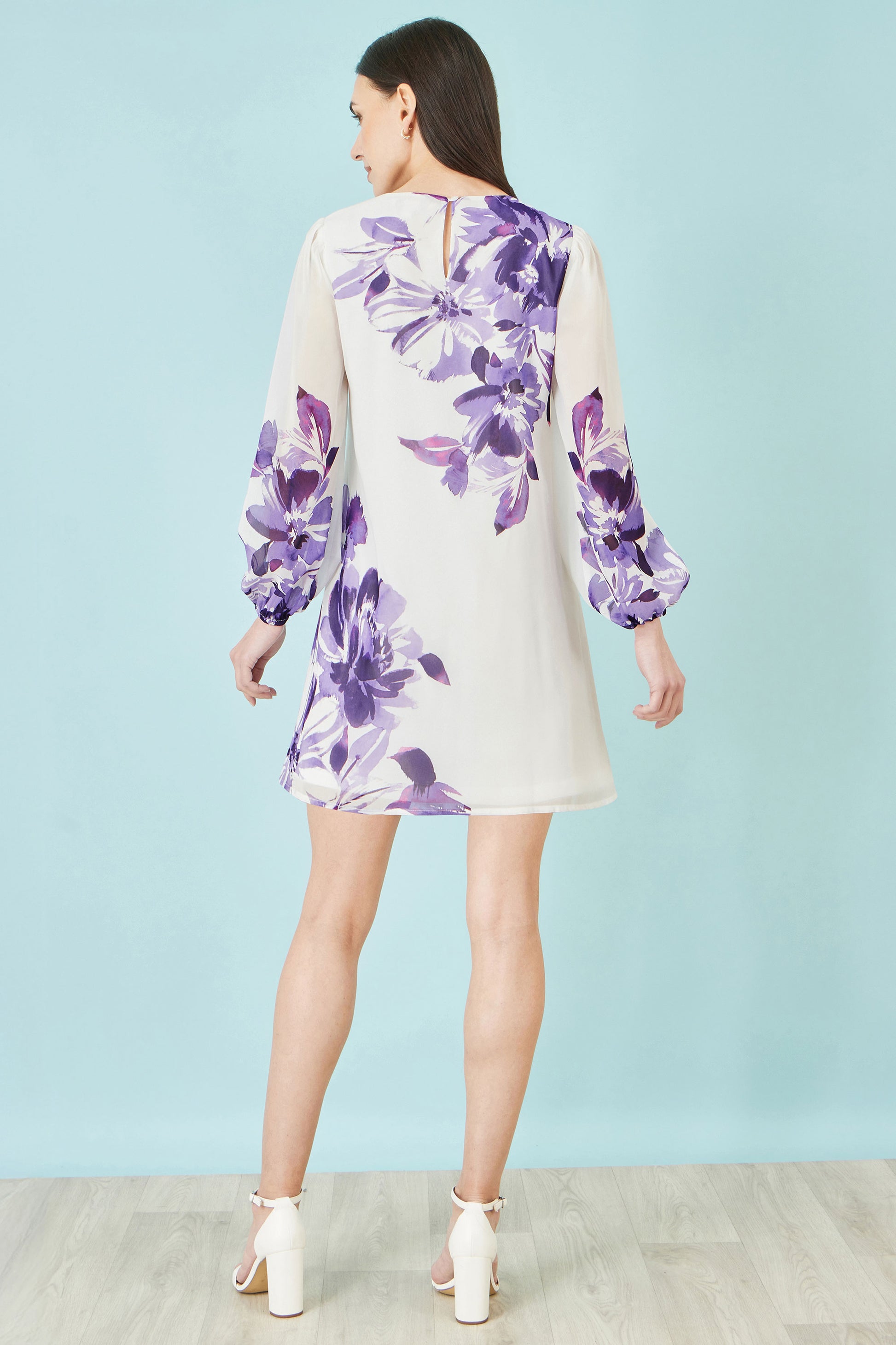 Yumi White Floral Placement Tunic With Keyhole Neckline Dress Occasion Yumi