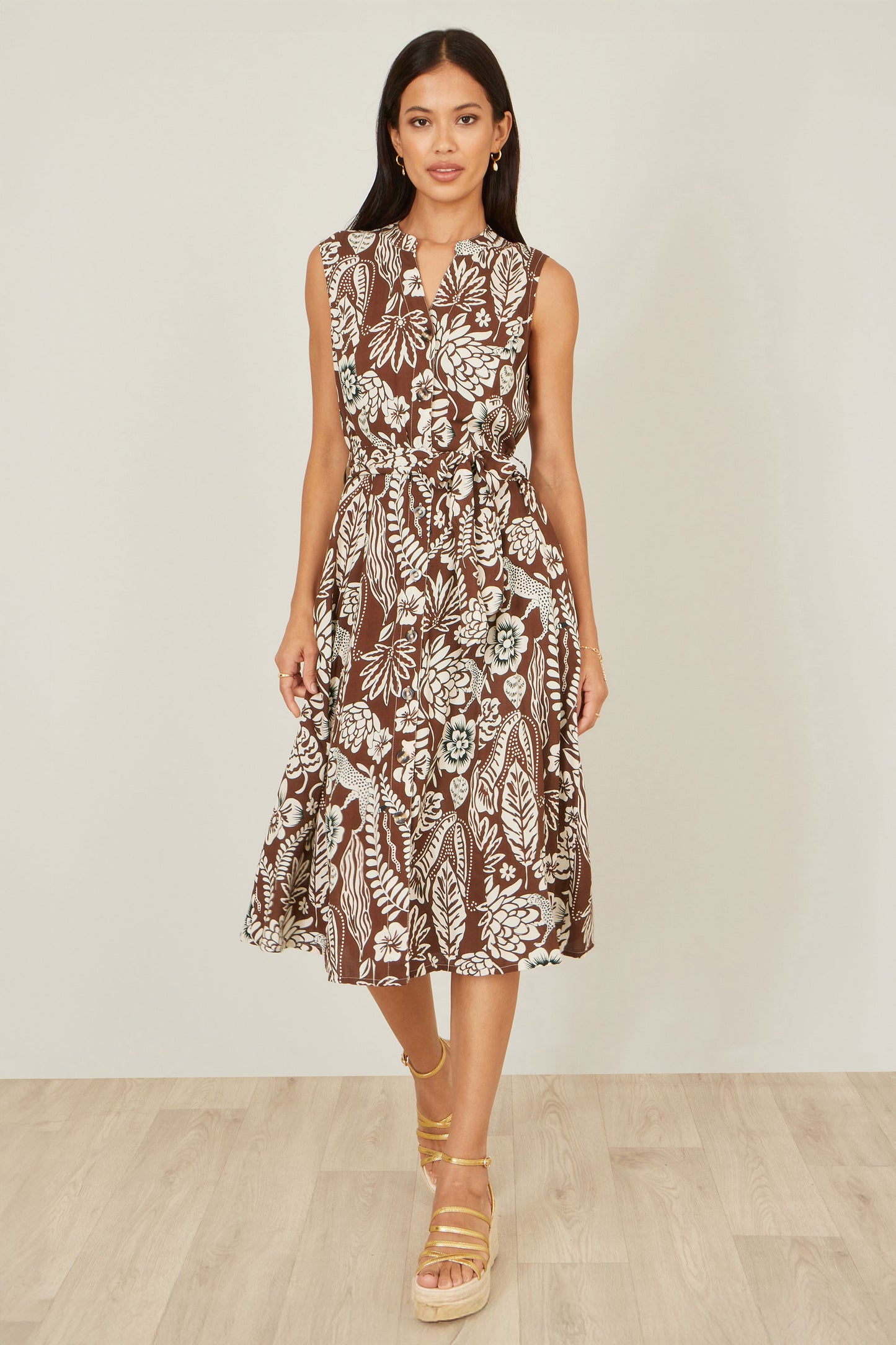 Yumi Brown Leaf Print Shirt Dress Dress Casual Yumi