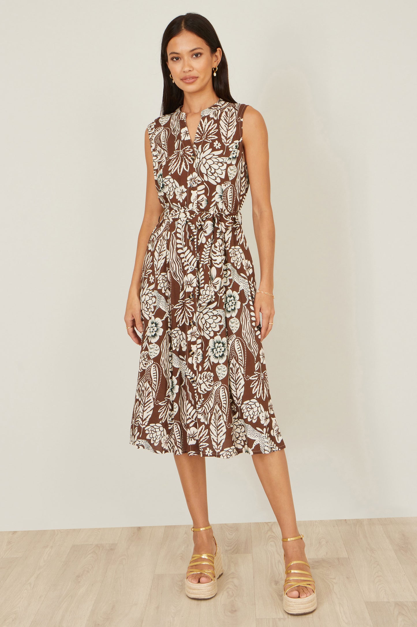 Yumi Brown Leaf Print Shirt Dress Dress Casual Yumi