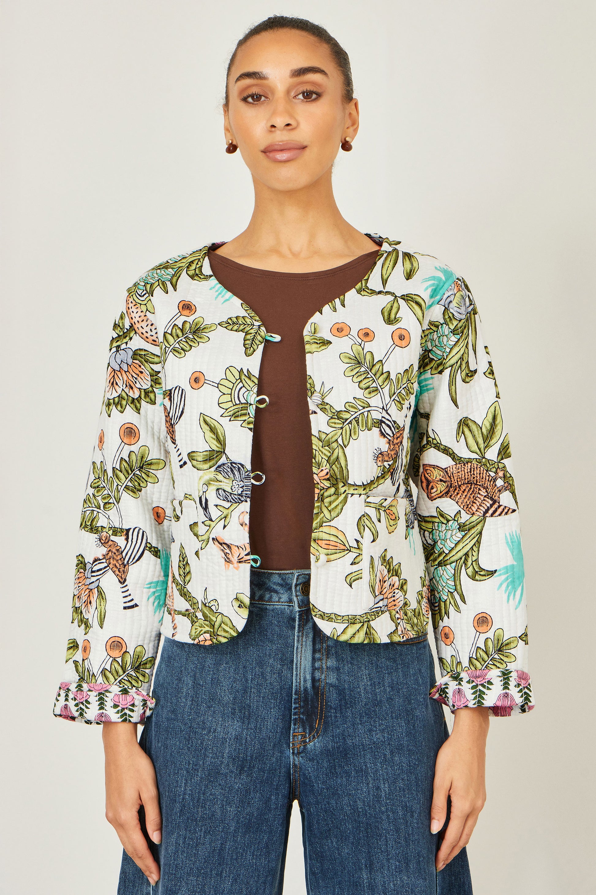 Yumi White Botanical Print Reversible Cotton Quilted Jacket Outerwear Yumi