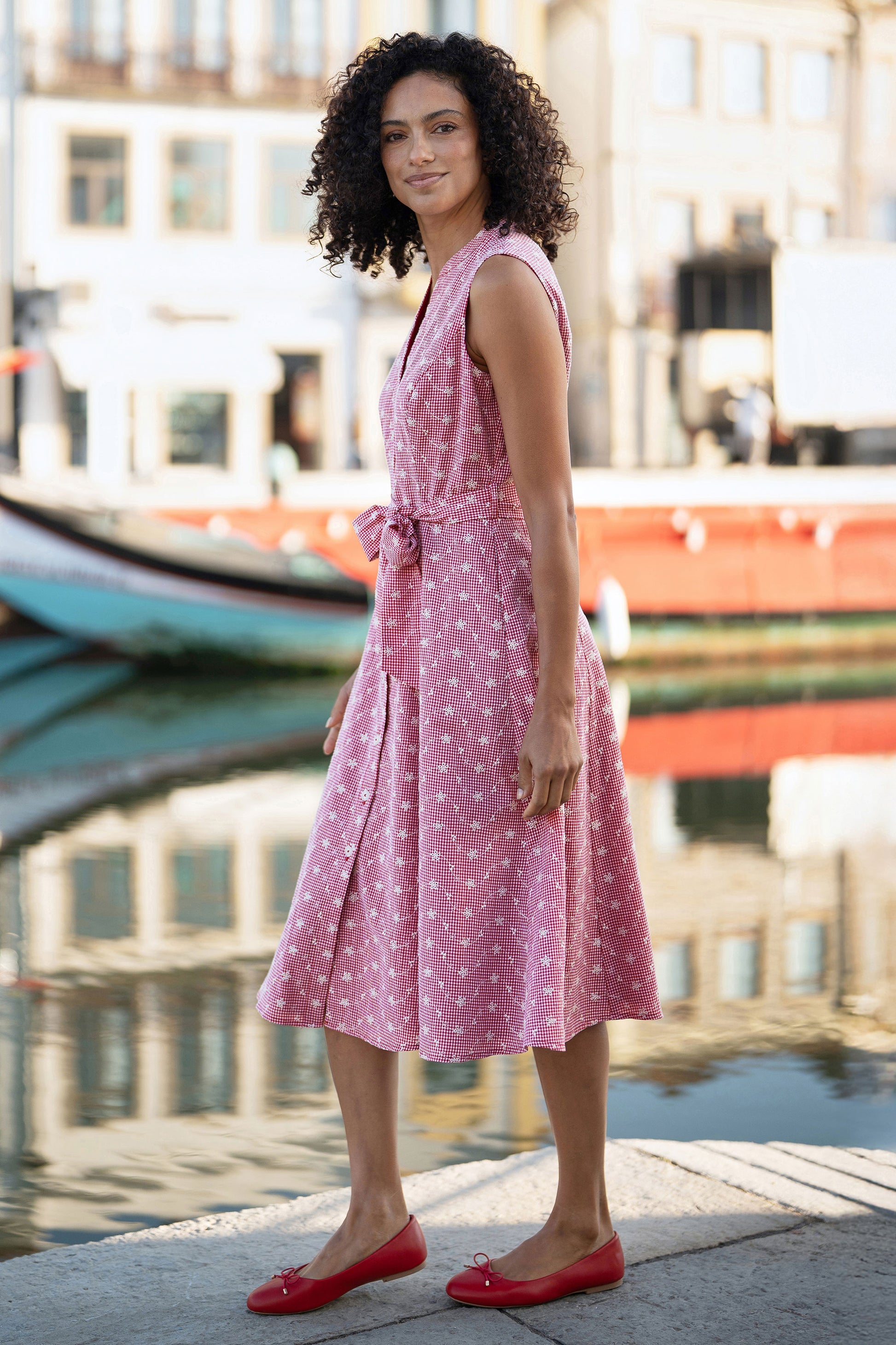 Yumi Red Broderie Anglaise Embroidered Sleeveless Shirt Dress Dress Casual Yumi