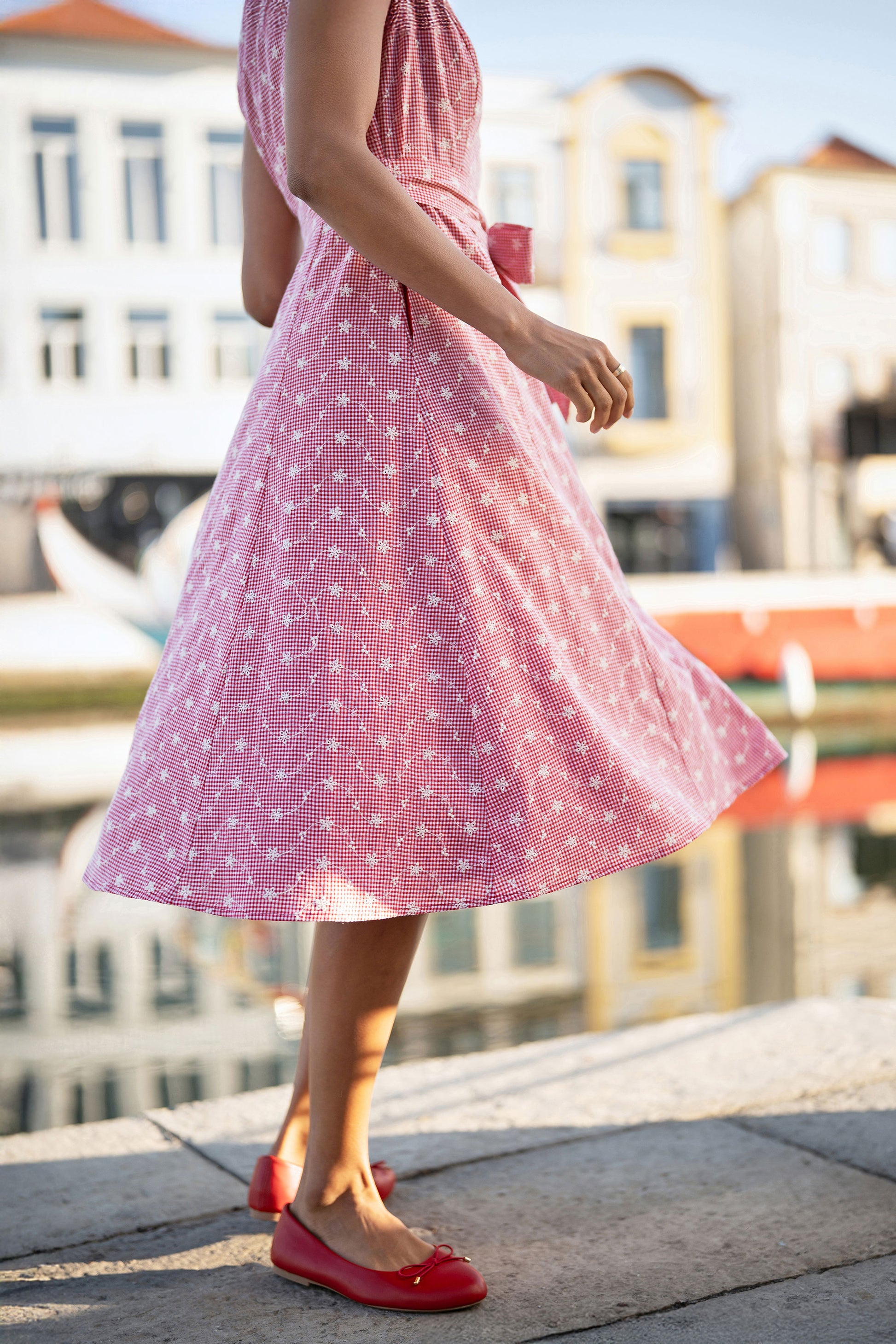 Yumi Red Broderie Anglaise Embroidered Sleeveless Shirt Dress Dress Casual Yumi