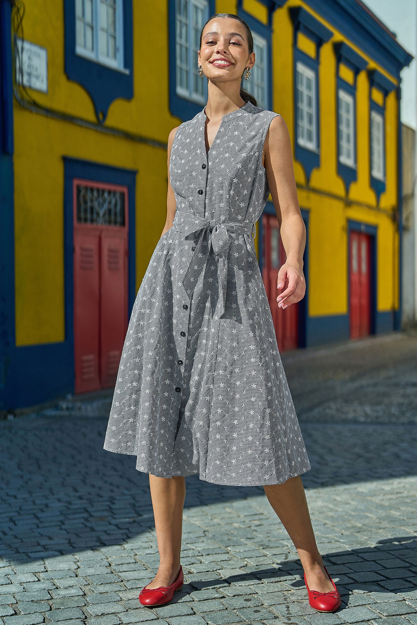 Yumi Black Broderie Anglaise Embroidered Sleeveless Shirt Dress Dress Casual Yumi