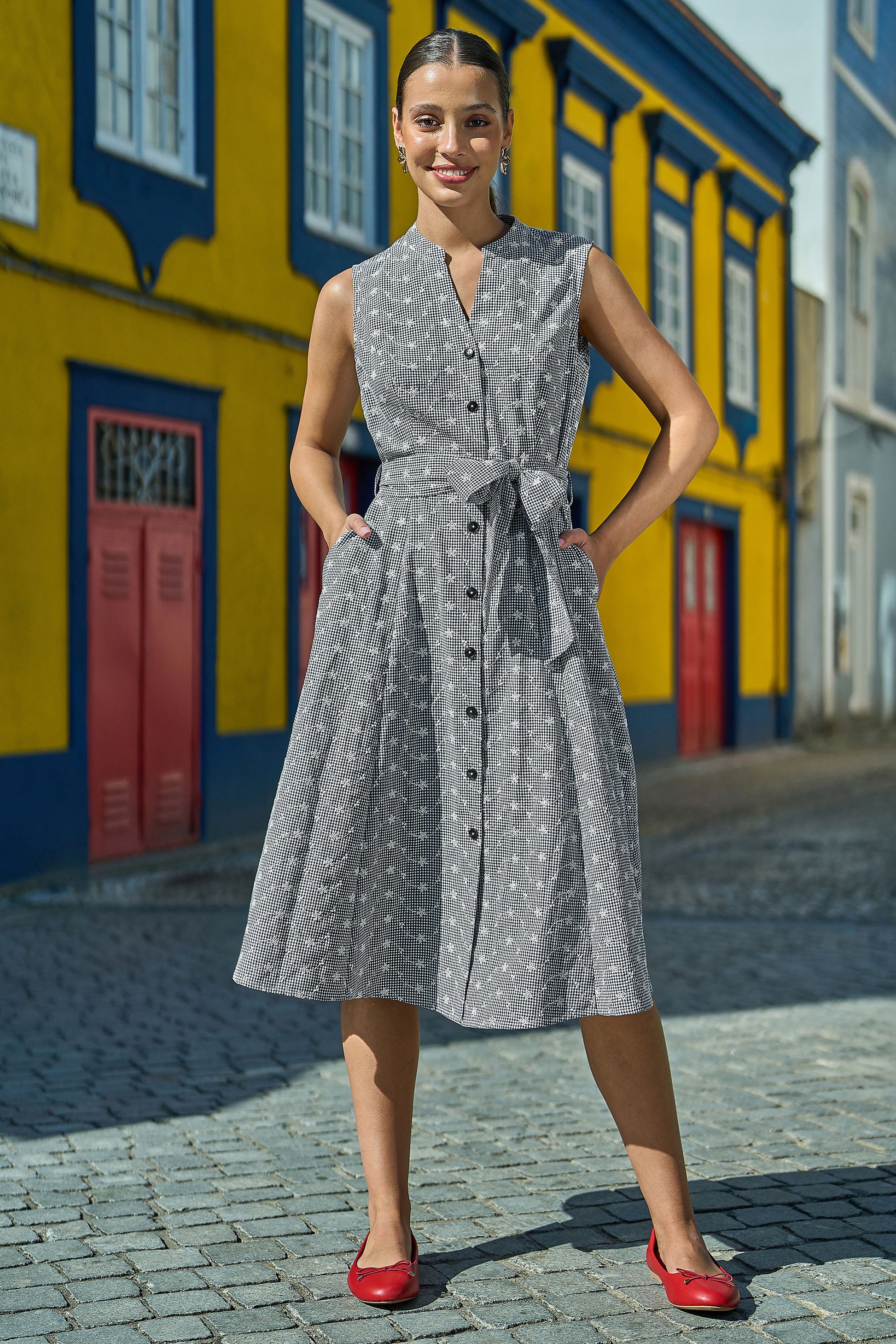 Yumi Black Broderie Anglaise Embroidered Sleeveless Shirt Dress Dress Casual Yumi