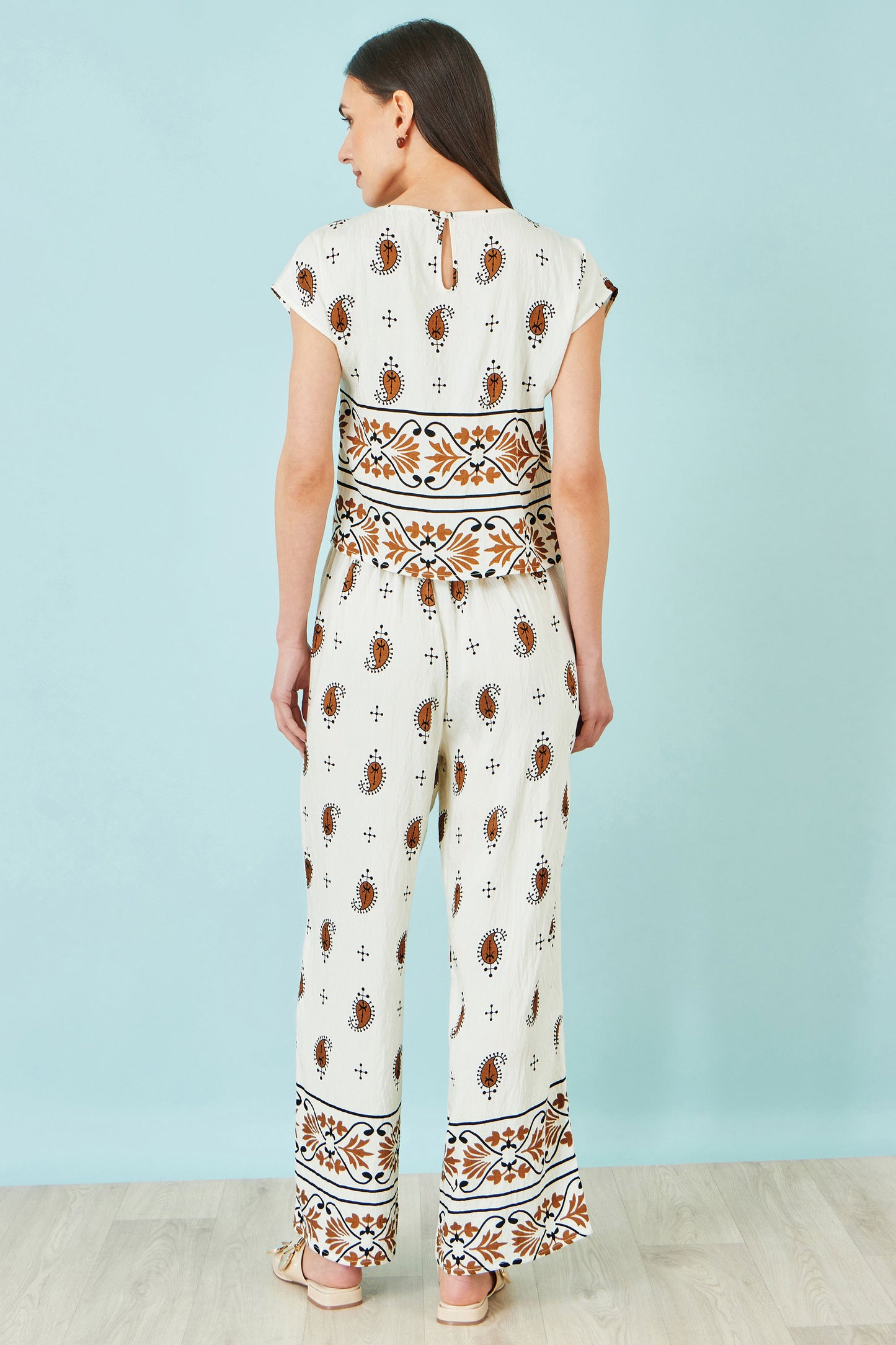 Yumi Ivory Viscose Paisley Top Tops Yumi