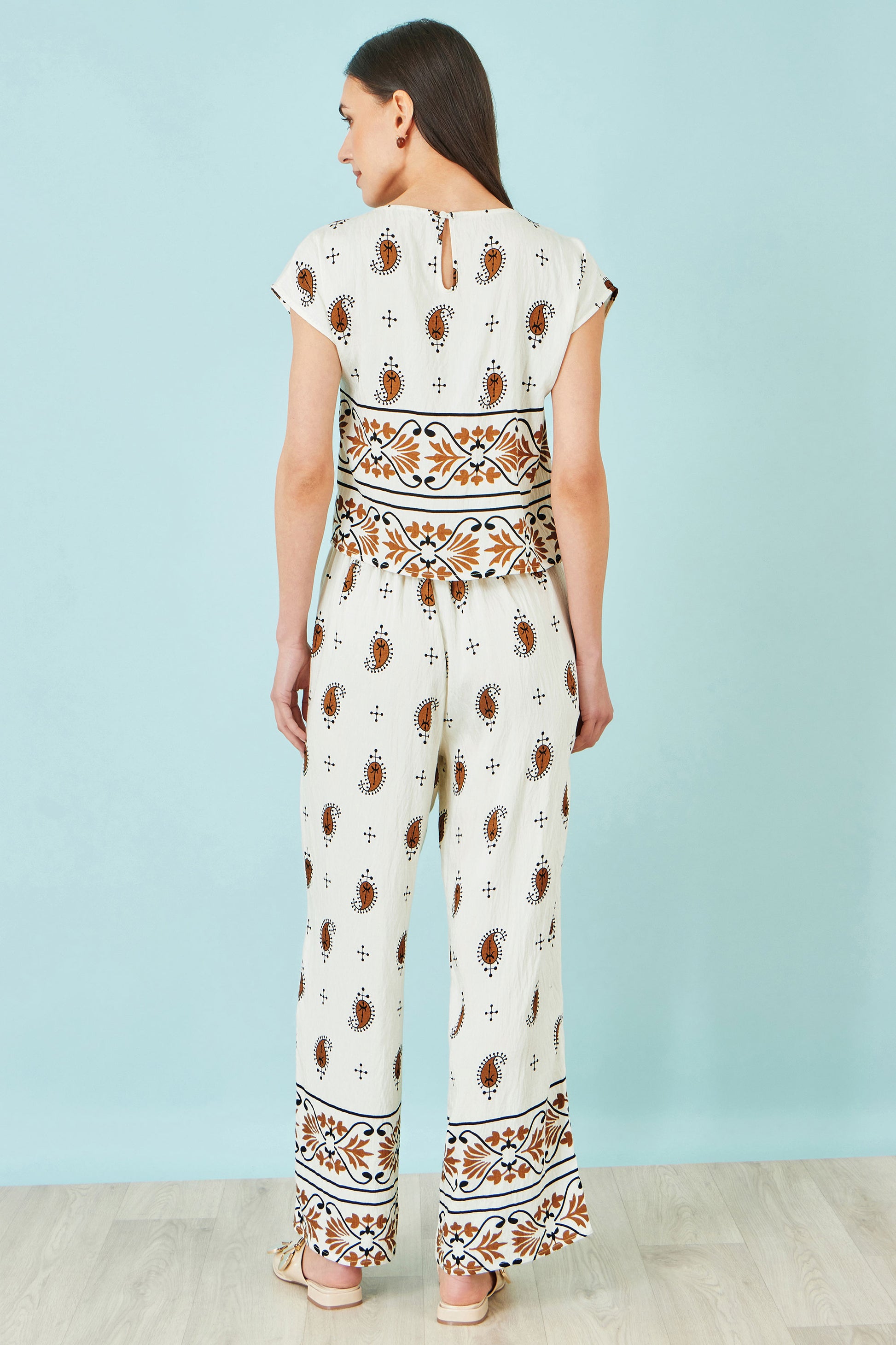 Yumi Ivory Viscose Paisley Top Tops Yumi