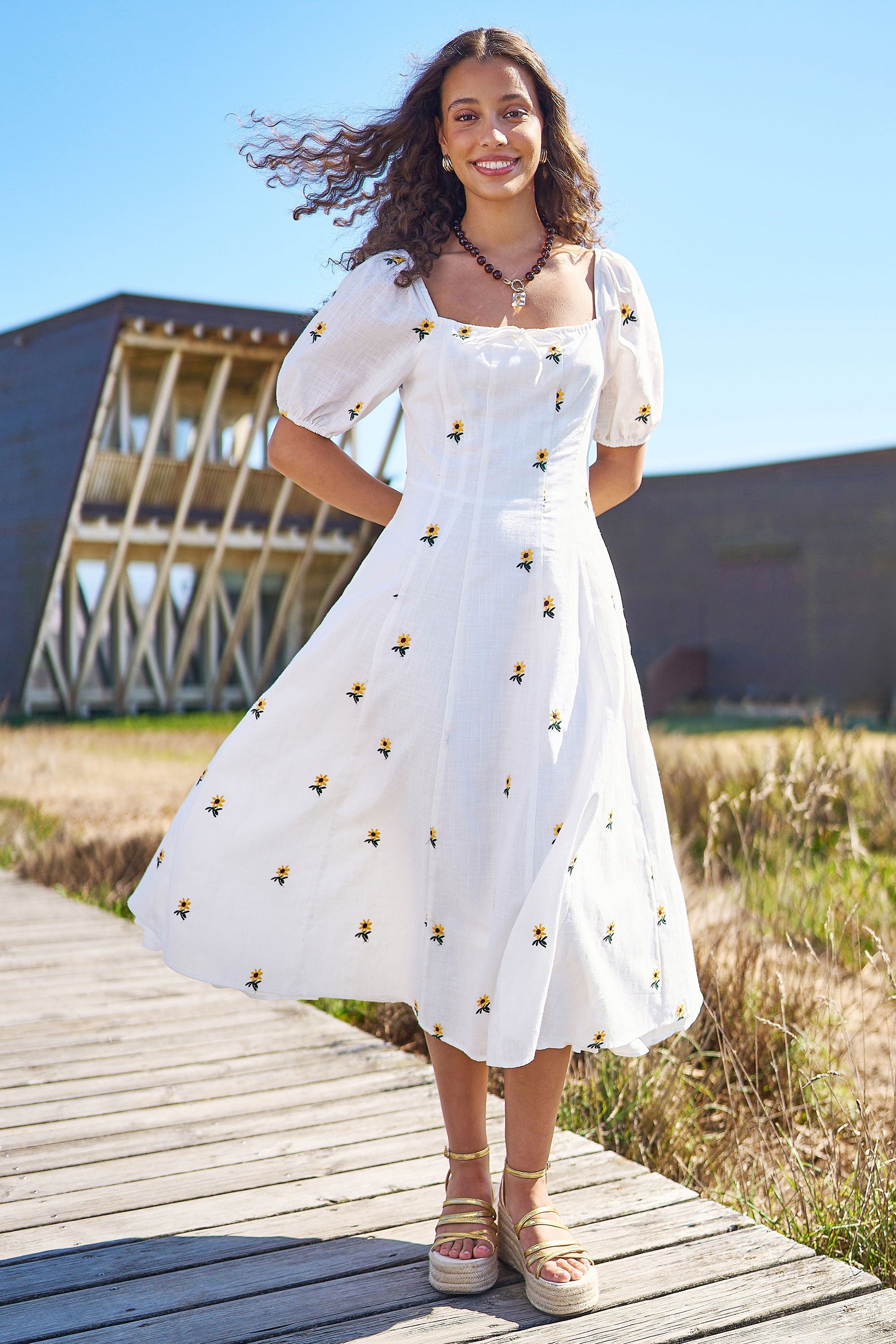 Yumi White Cotton Sunflower Embroidered Midi Dress | Yumi