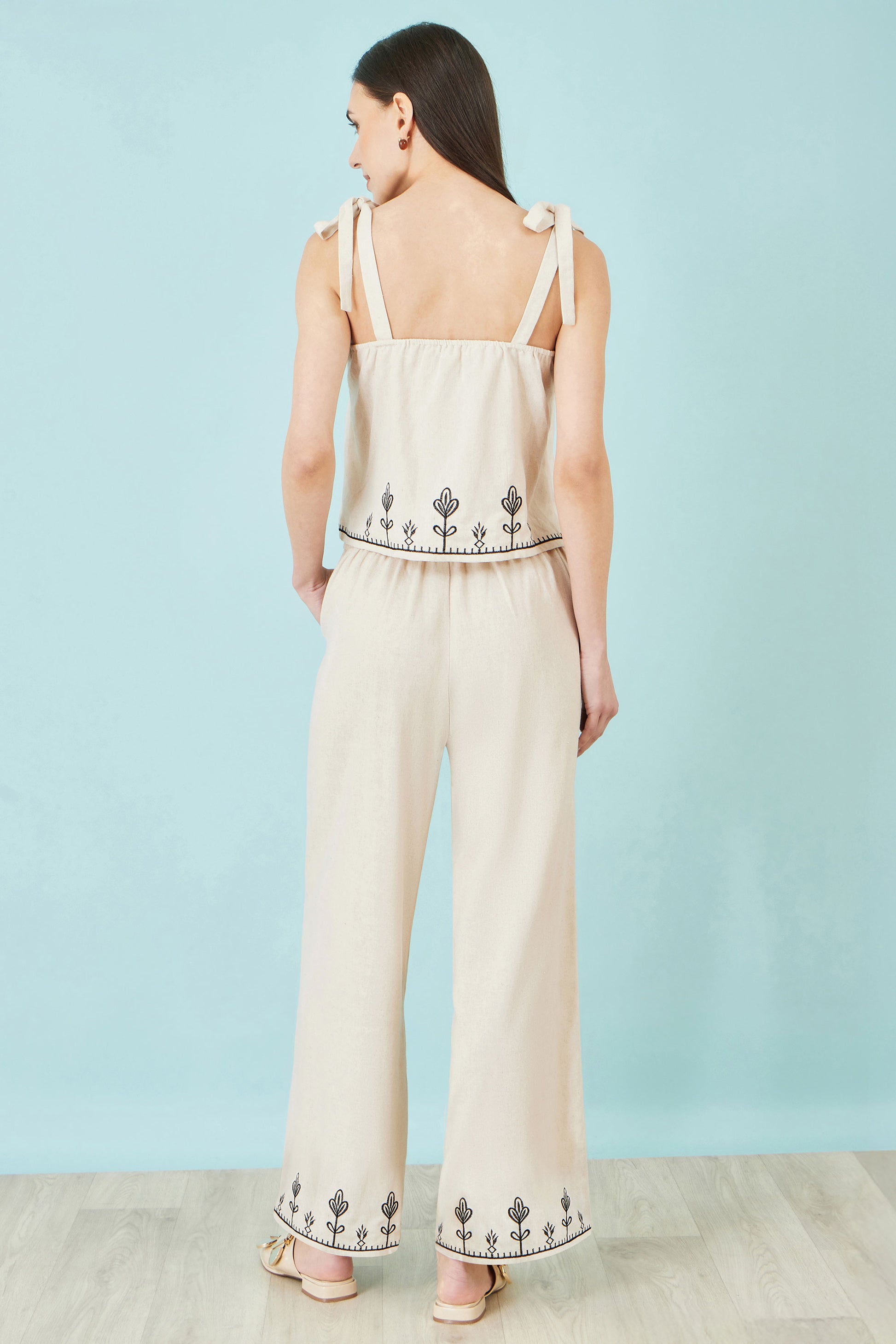 Yumi Ivory Linen Mix Embroirdered Top Tops Yumi