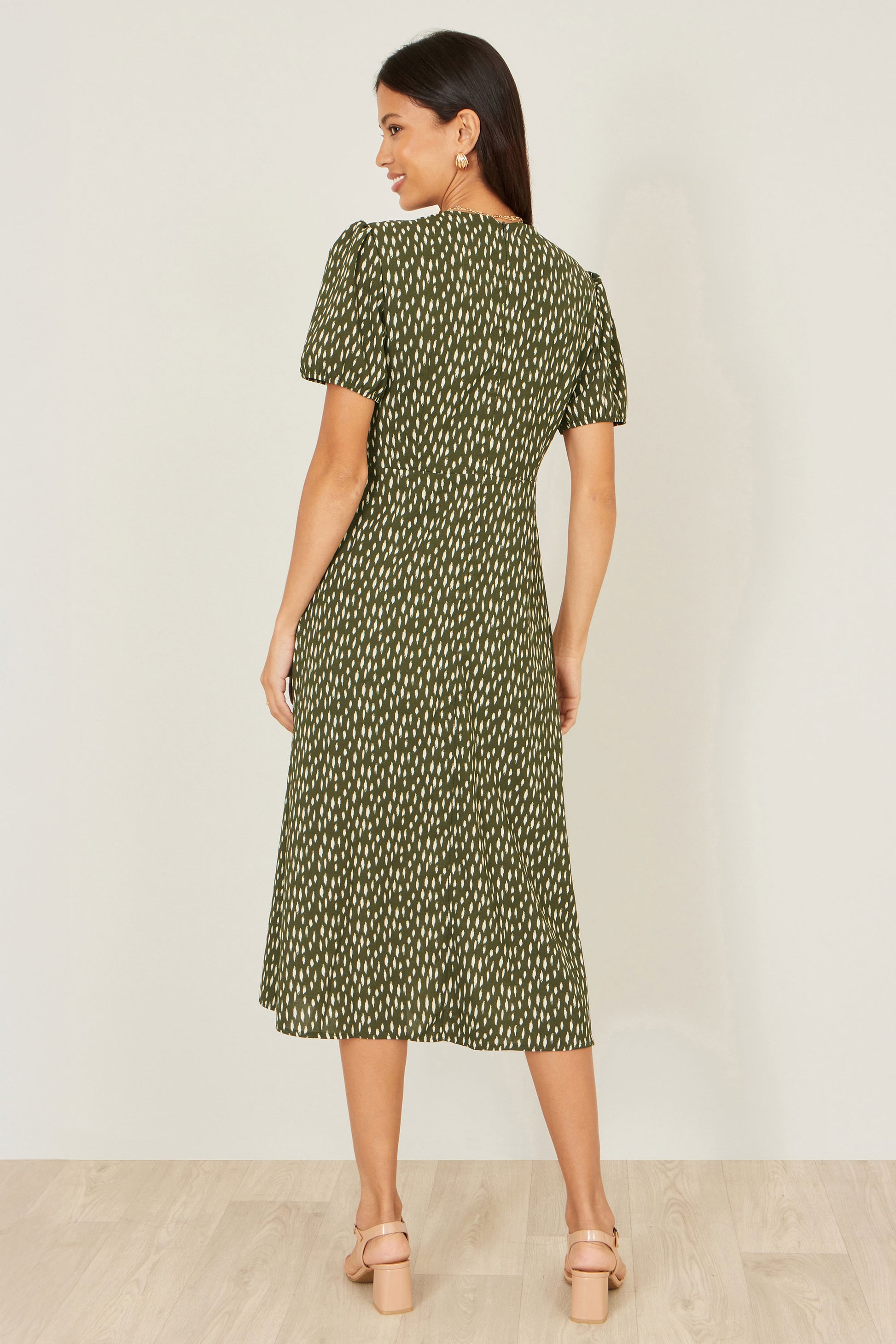 Yumi Green Spot Wrap Midi Tea Dress Dress Casual Yumi
