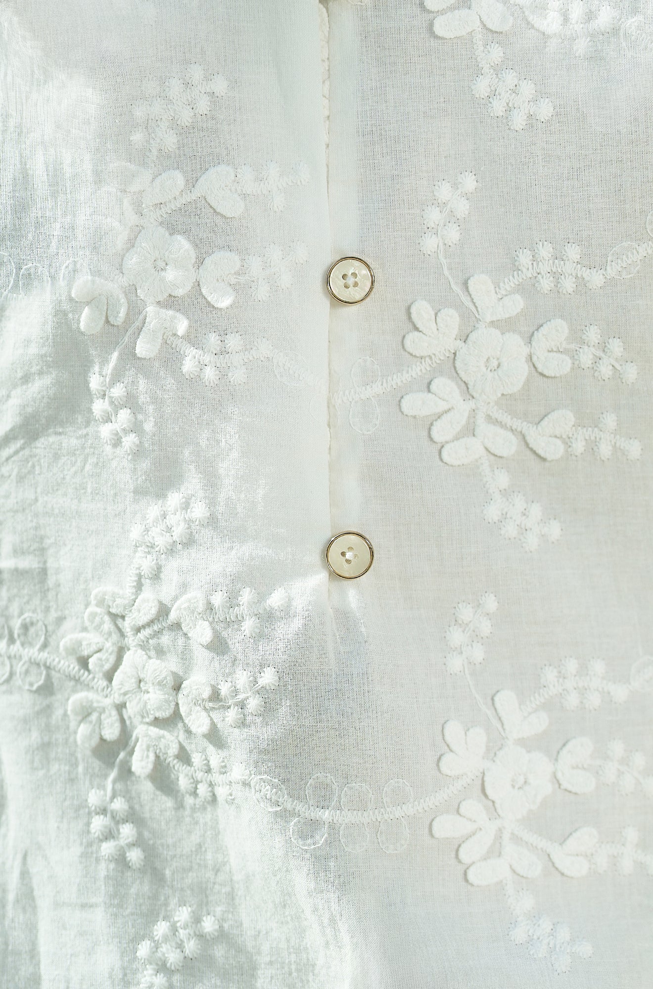 Yumi White Cotton Applique Flower Swing Shift Dress Dress Casual Yumi