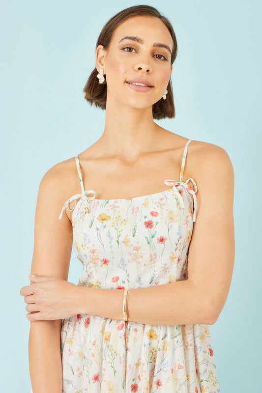 Yumi White Botanical Embroidery Fabric Handkerchief Hem Dress Beachwear Yumi