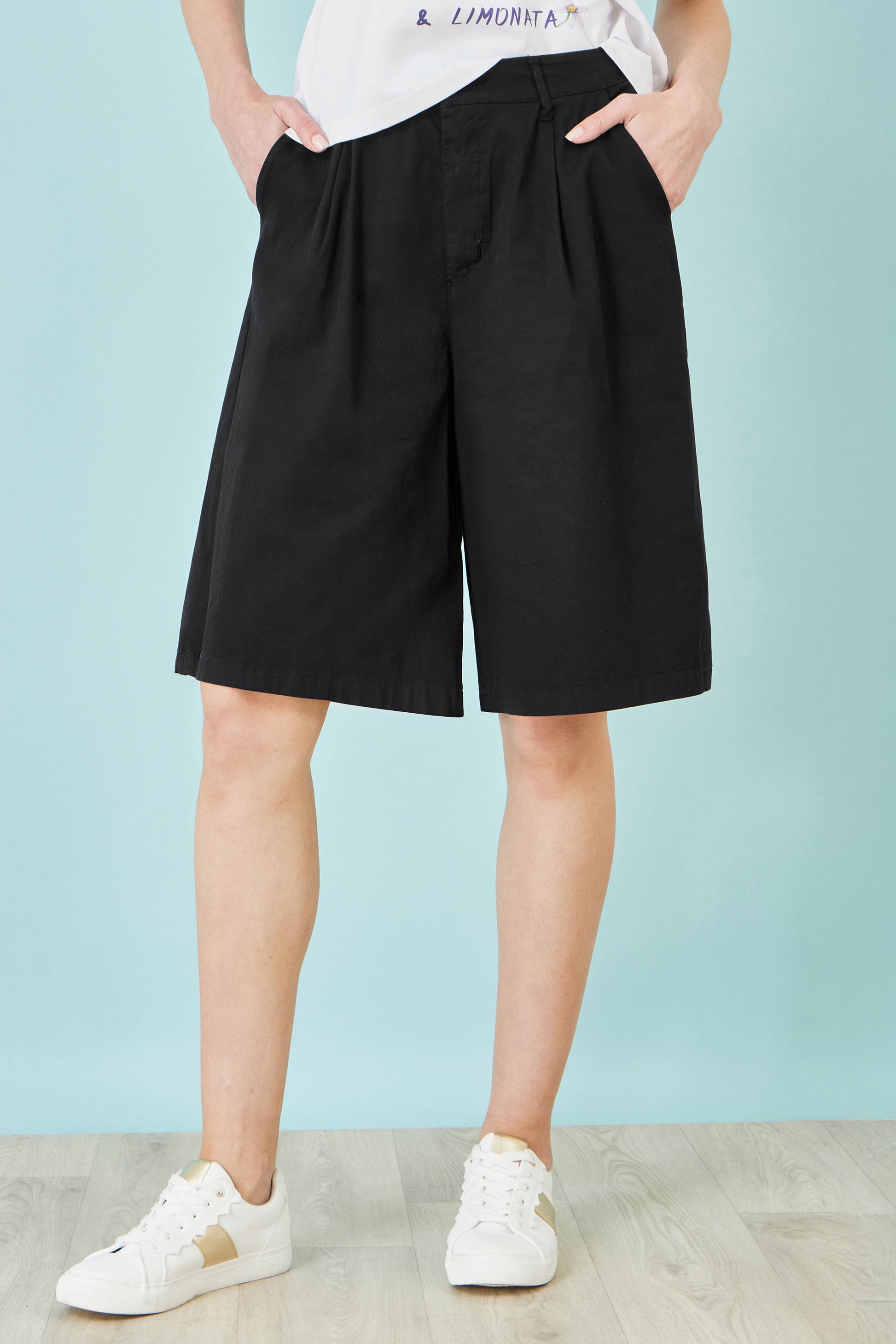 Yumi Black Cotton Bermuda Shorts SHORTS Yumi