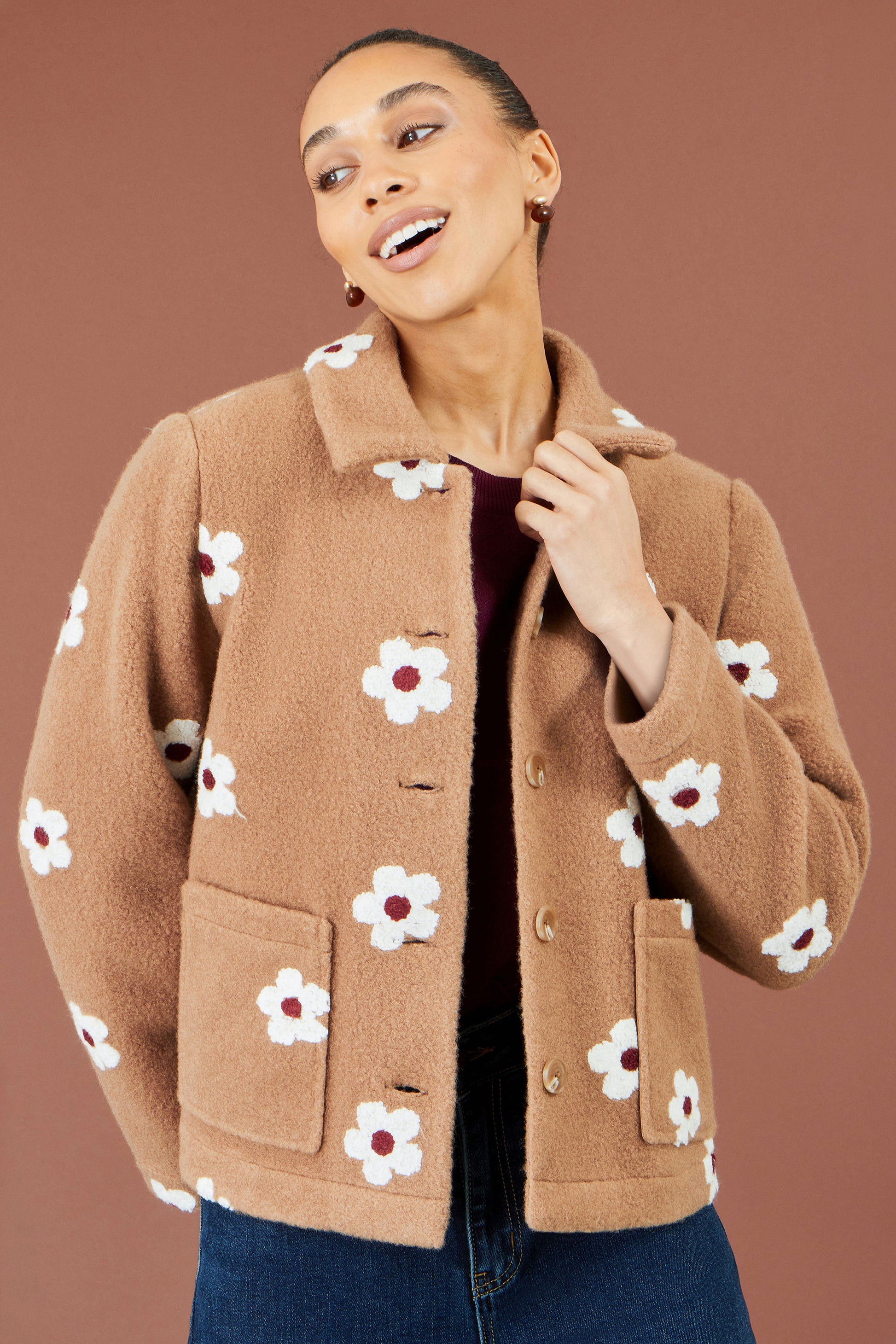 Yumi Brown Embroiderd Daisy Fleece Jacket Outerwear Yumi