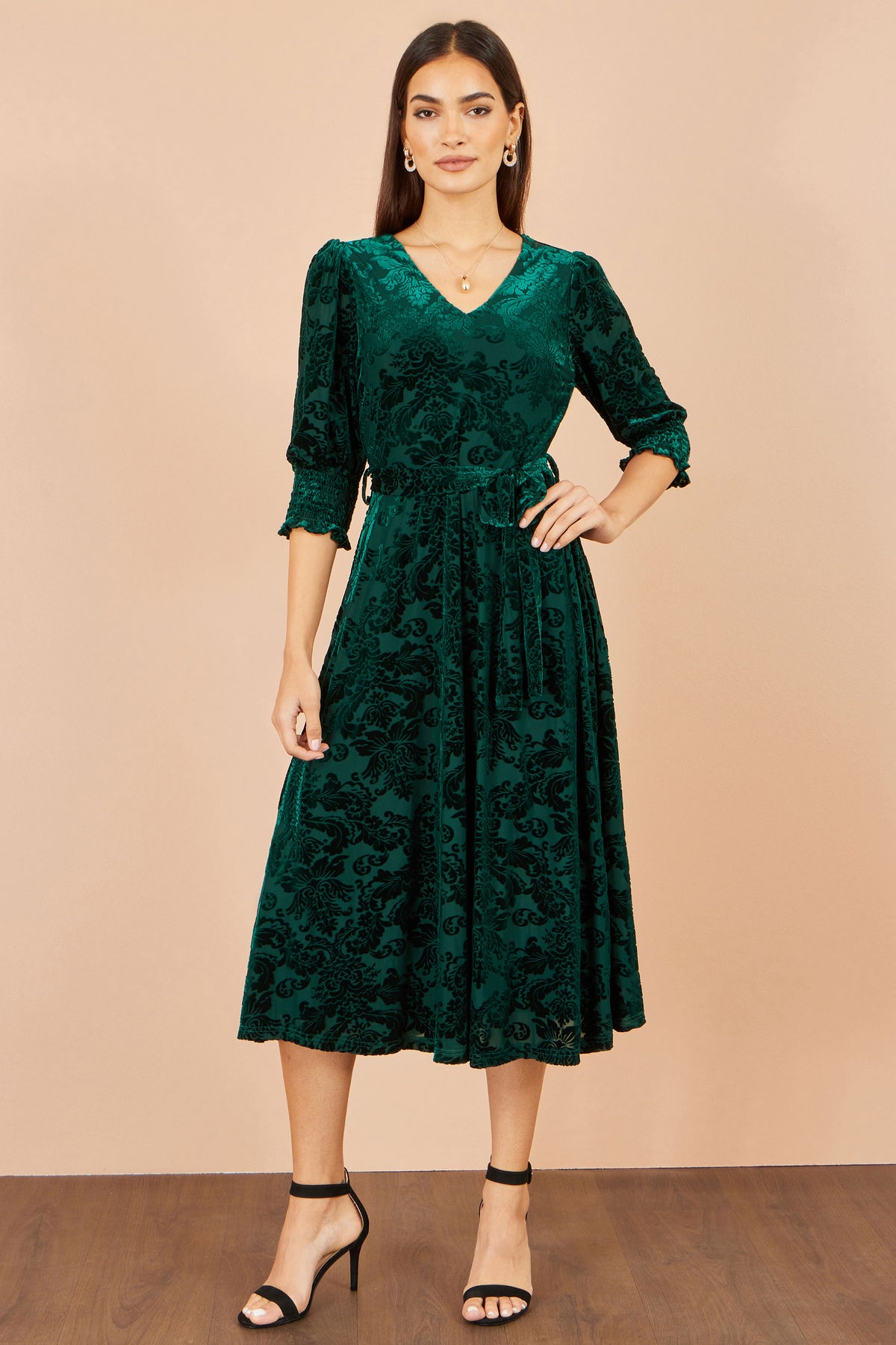 Yumi Green Velvet Floral Midi Dress Dress Party Yumi
