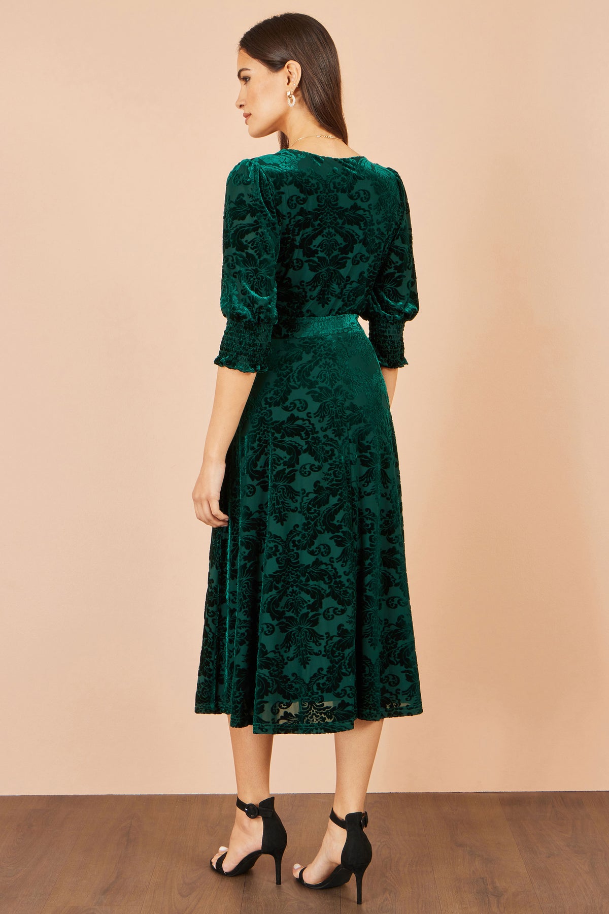 Yumi Green Velvet Floral Midi Dress Dress Party Yumi