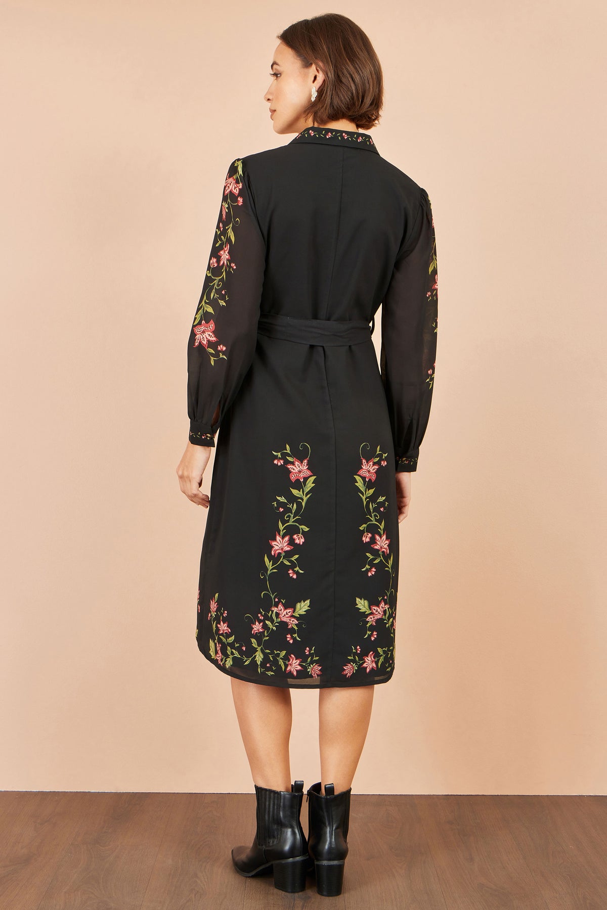 Yumi Black Floral Placement Midi Shirt Dress Dress Casual Yumi