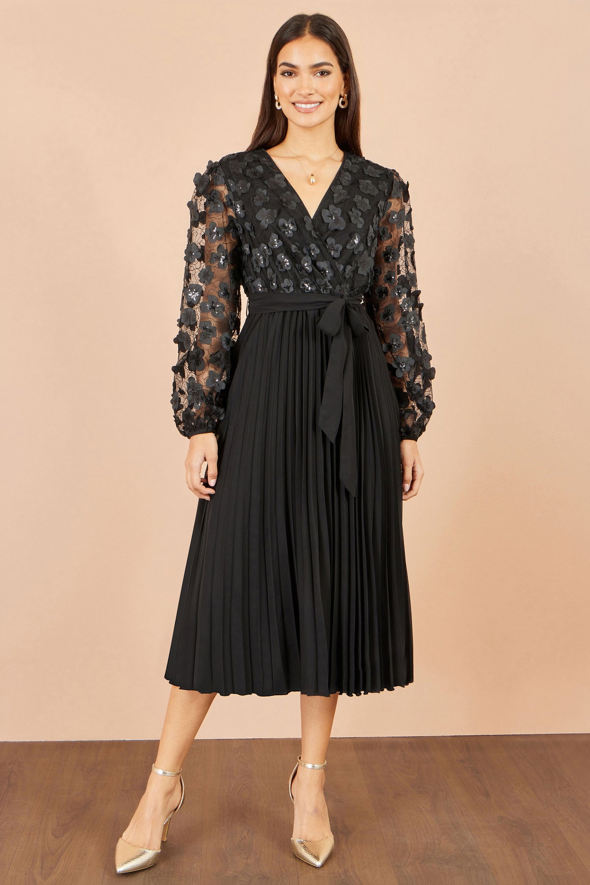 Yumi Black Applique Flower Pleated Midi Dress Dress Party Yumi