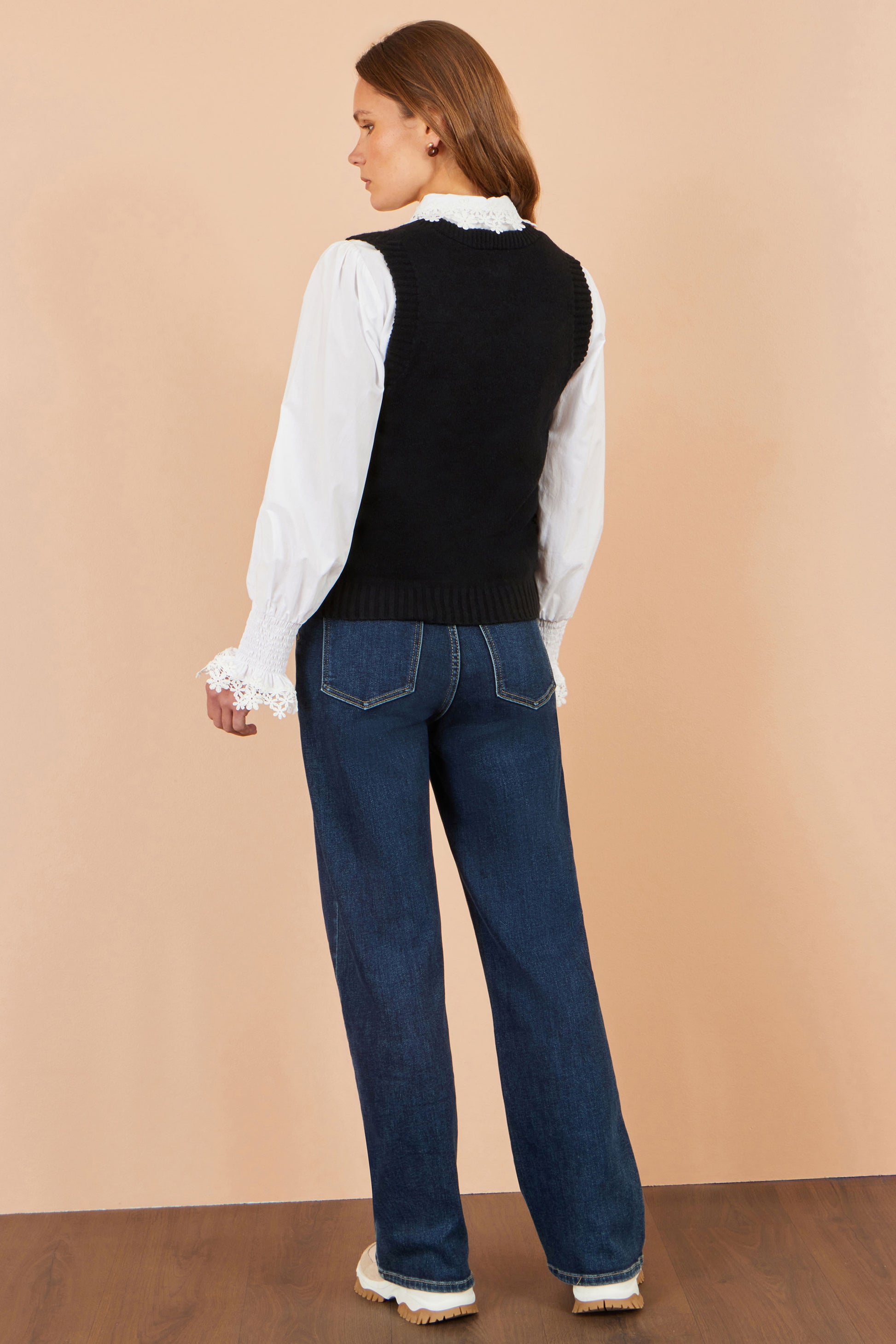 Yumi Black Lace Bow Knitted Pullover Knit Pullover Yumi