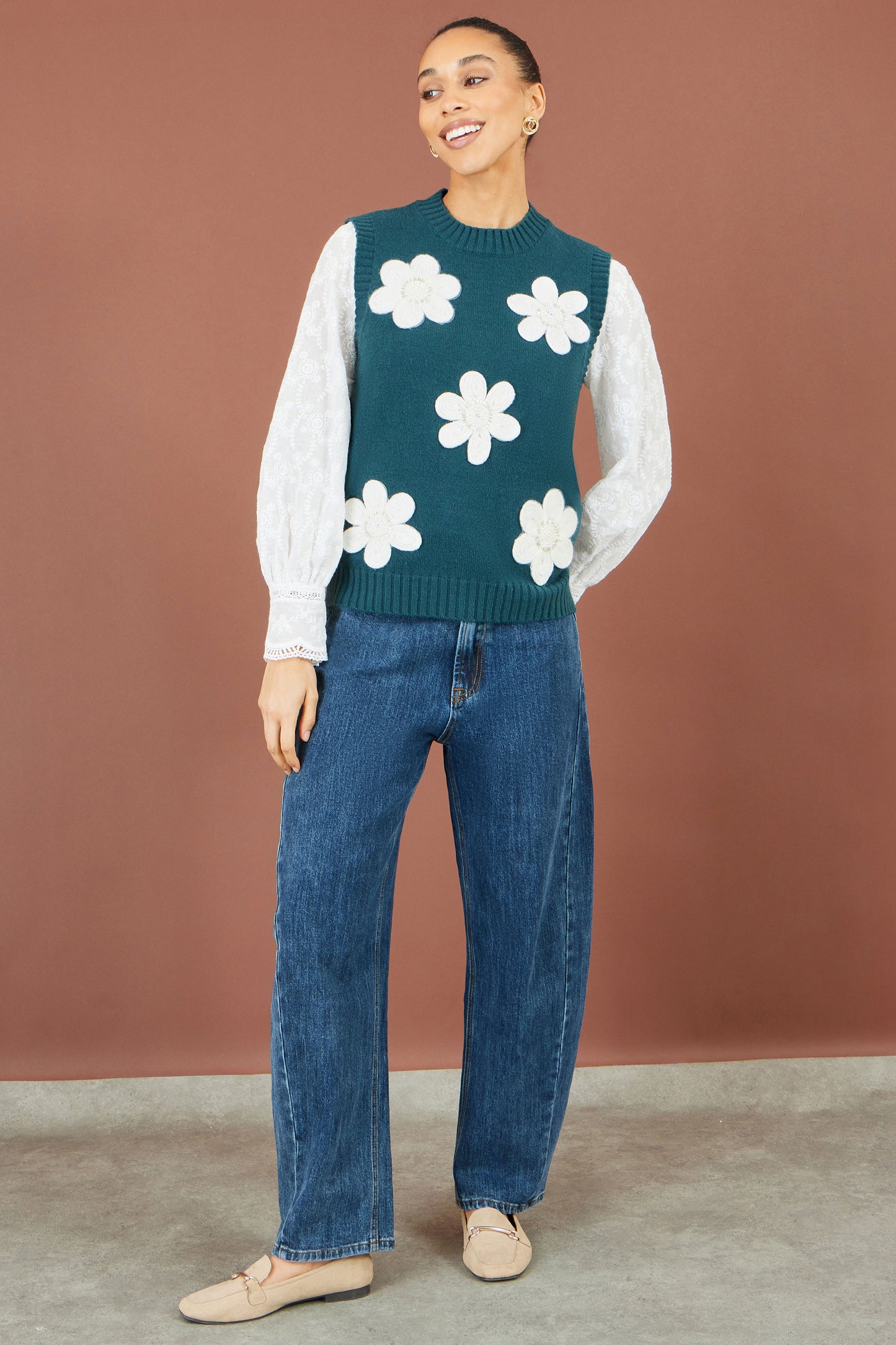 Yumi Burgundy Flower Applique Knit Tank
