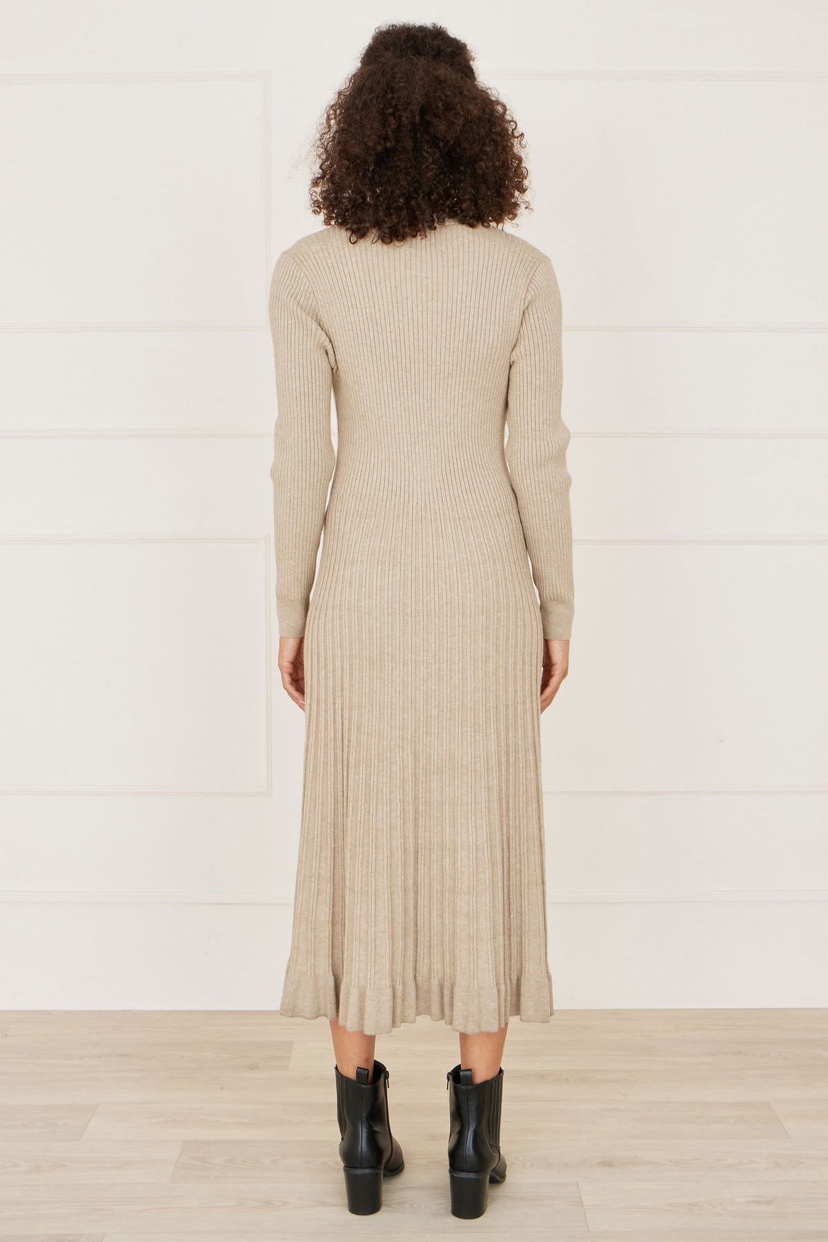 Yumi Beige Viscose Knitted Midi Ribbed Dress Knit Dress Yumi