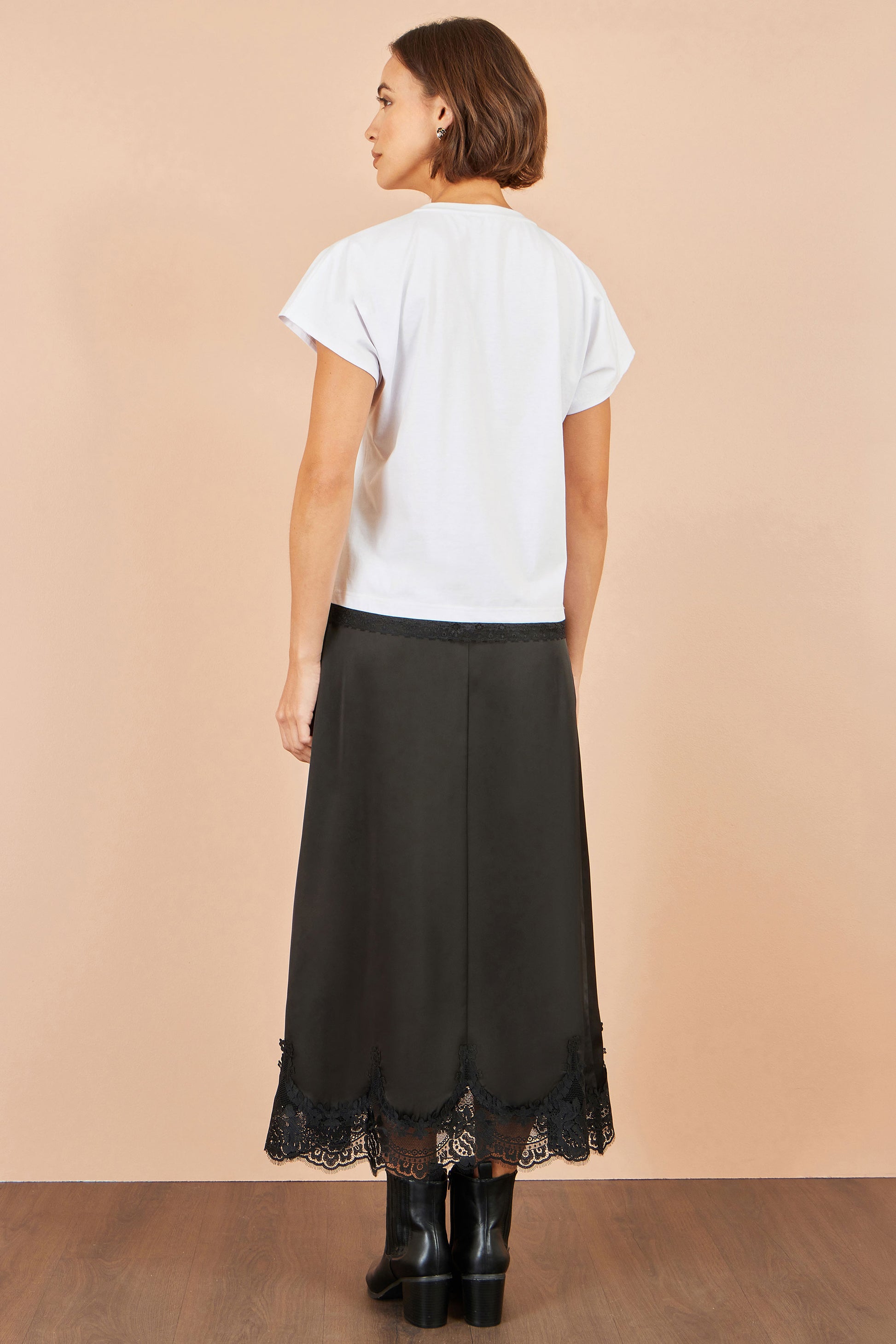 Yumi White Bow T-Shirt With Lace Tops Yumi